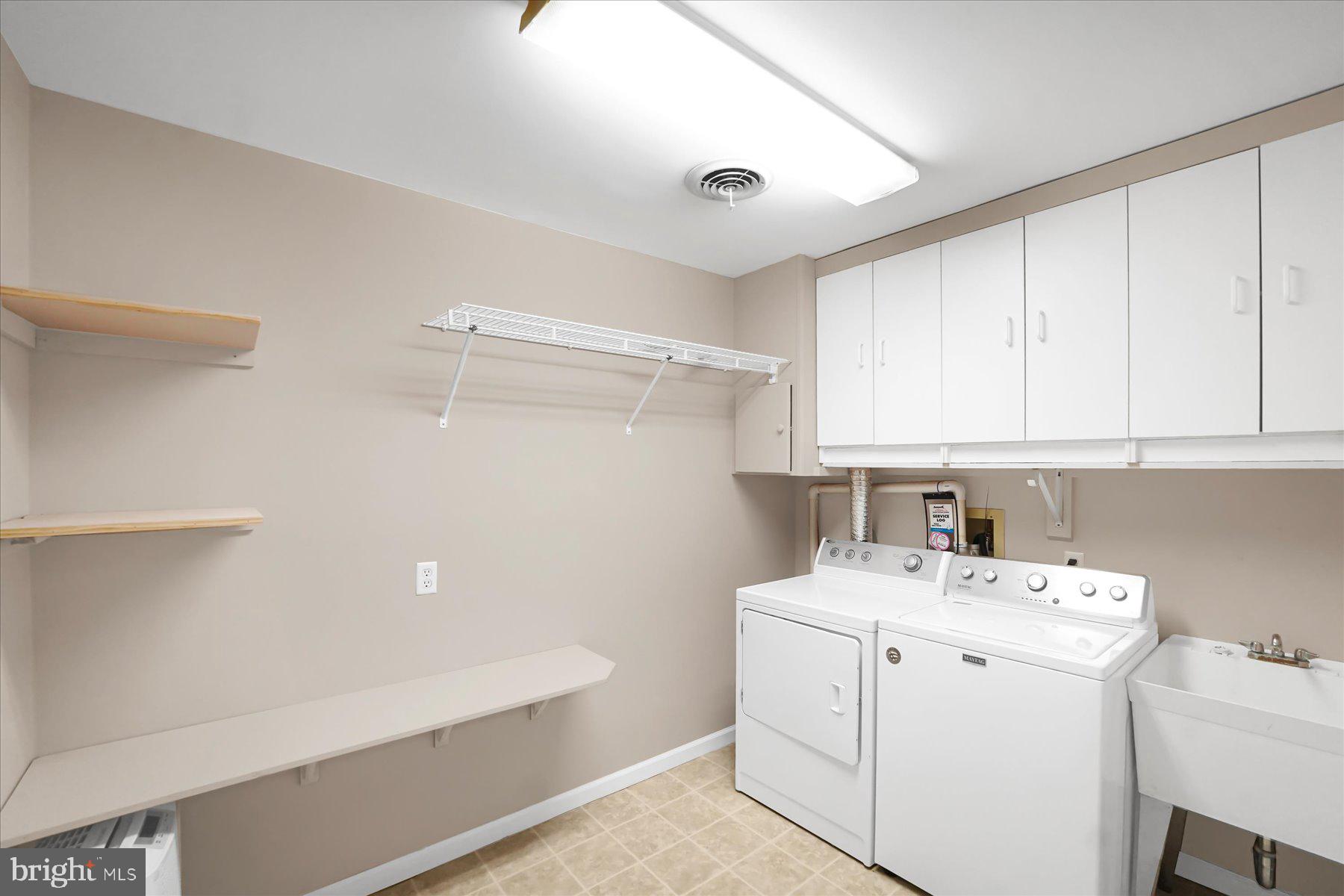 AARON VILLAGE - Residential