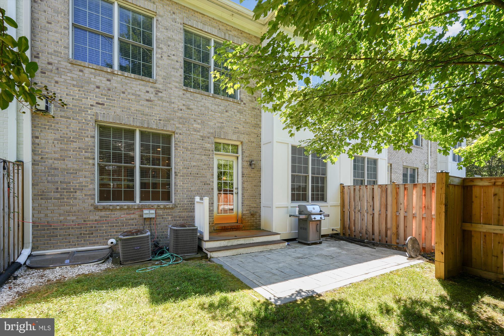 RIVER QUARRY - Residential Lease