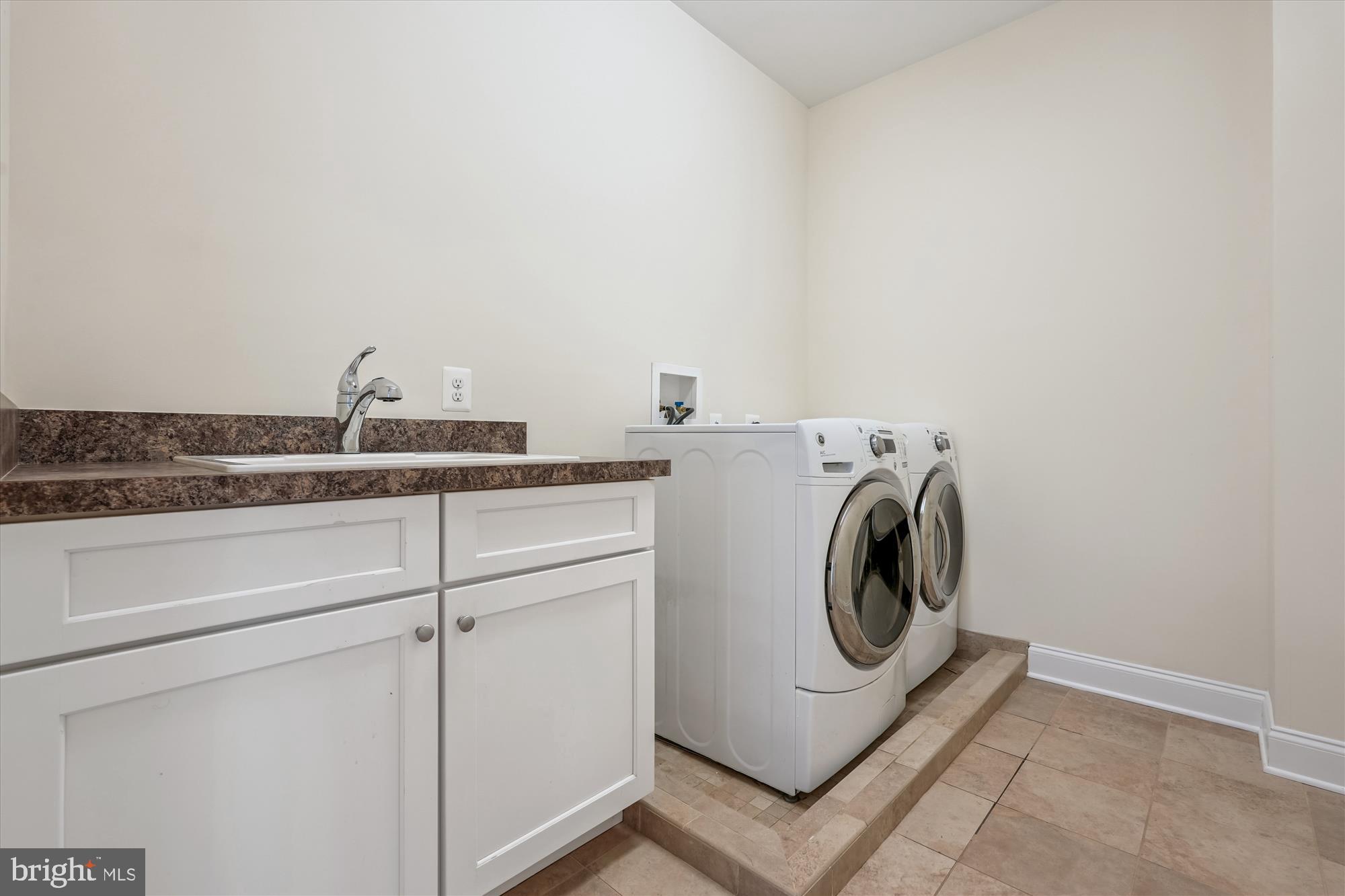 RIVER QUARRY - Residential Lease