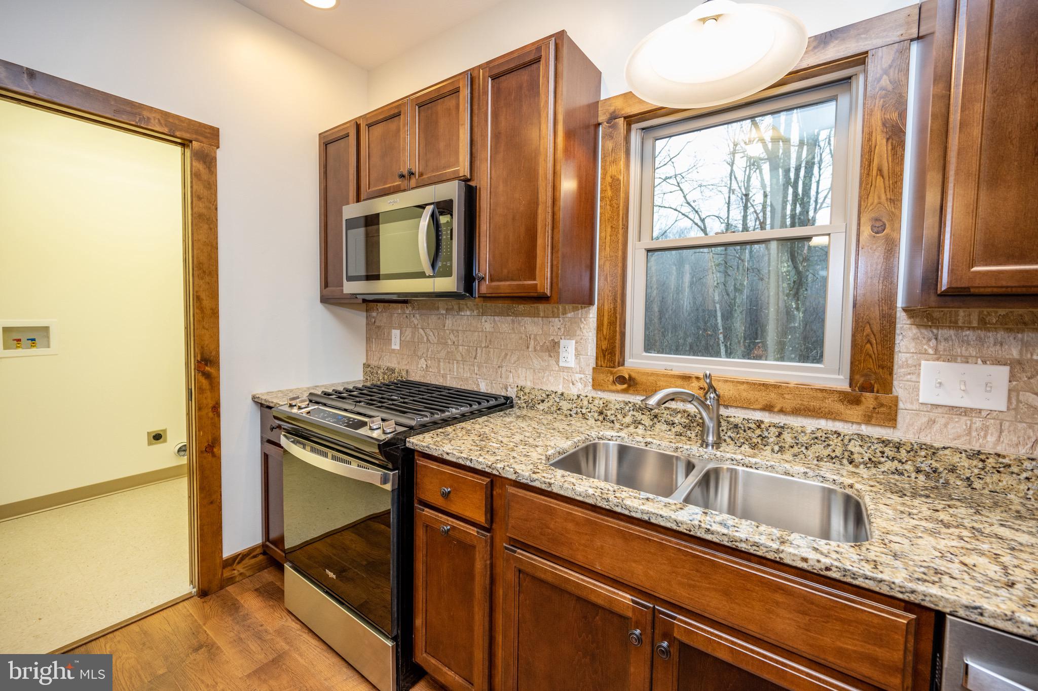 COLLEGE HEIGHTS - Residential