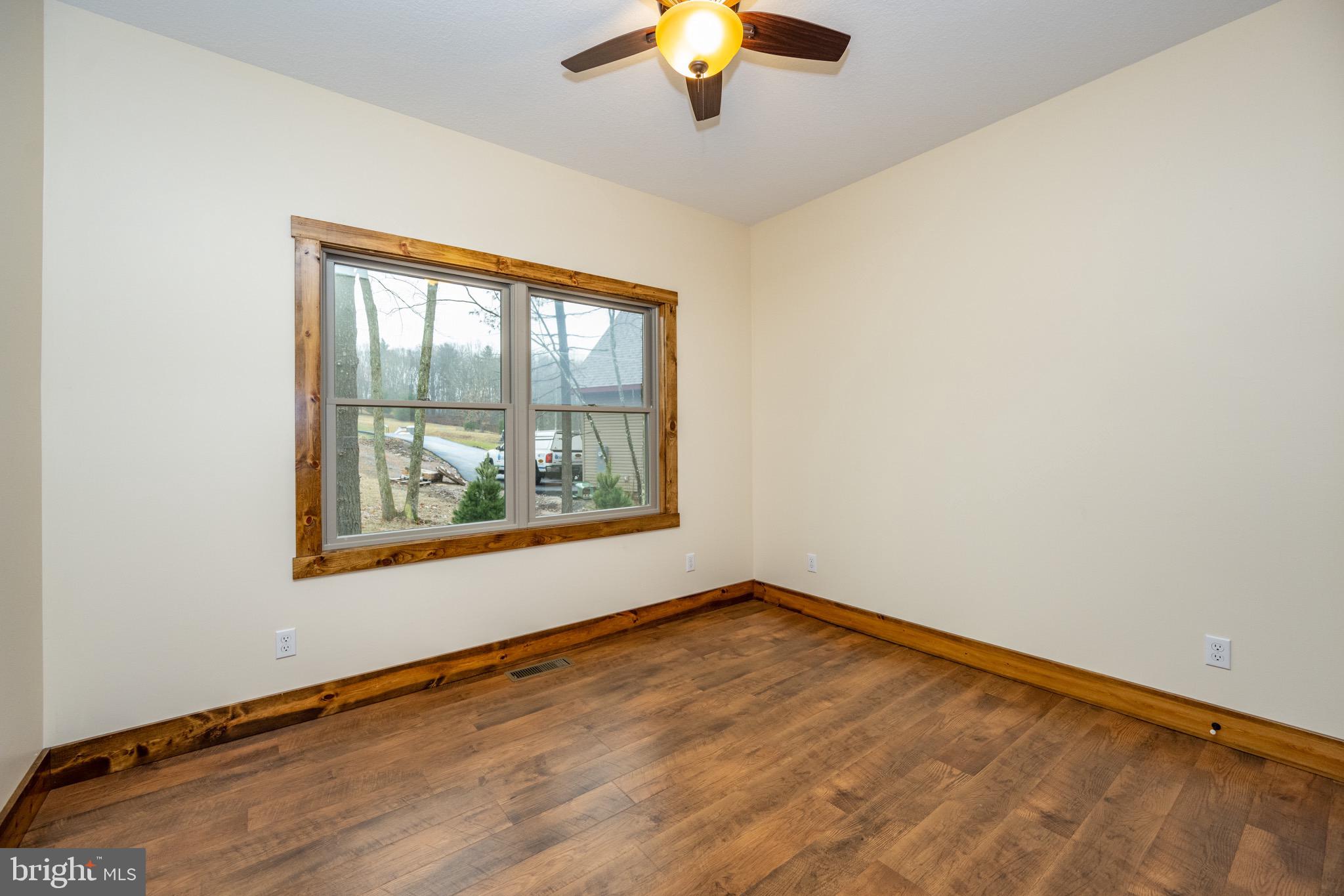 COLLEGE HEIGHTS - Residential