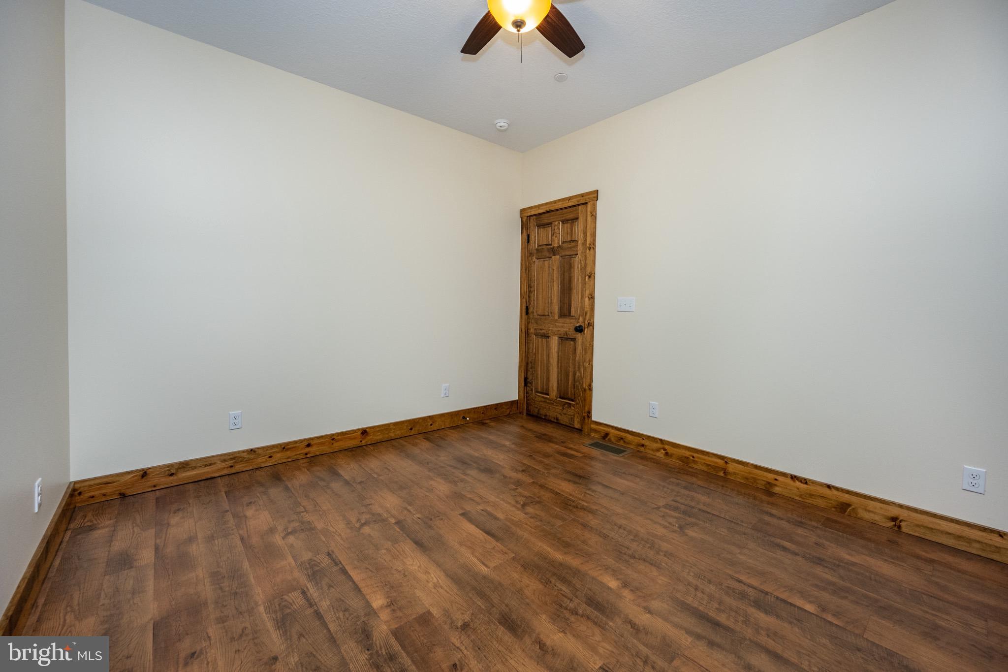 COLLEGE HEIGHTS - Residential