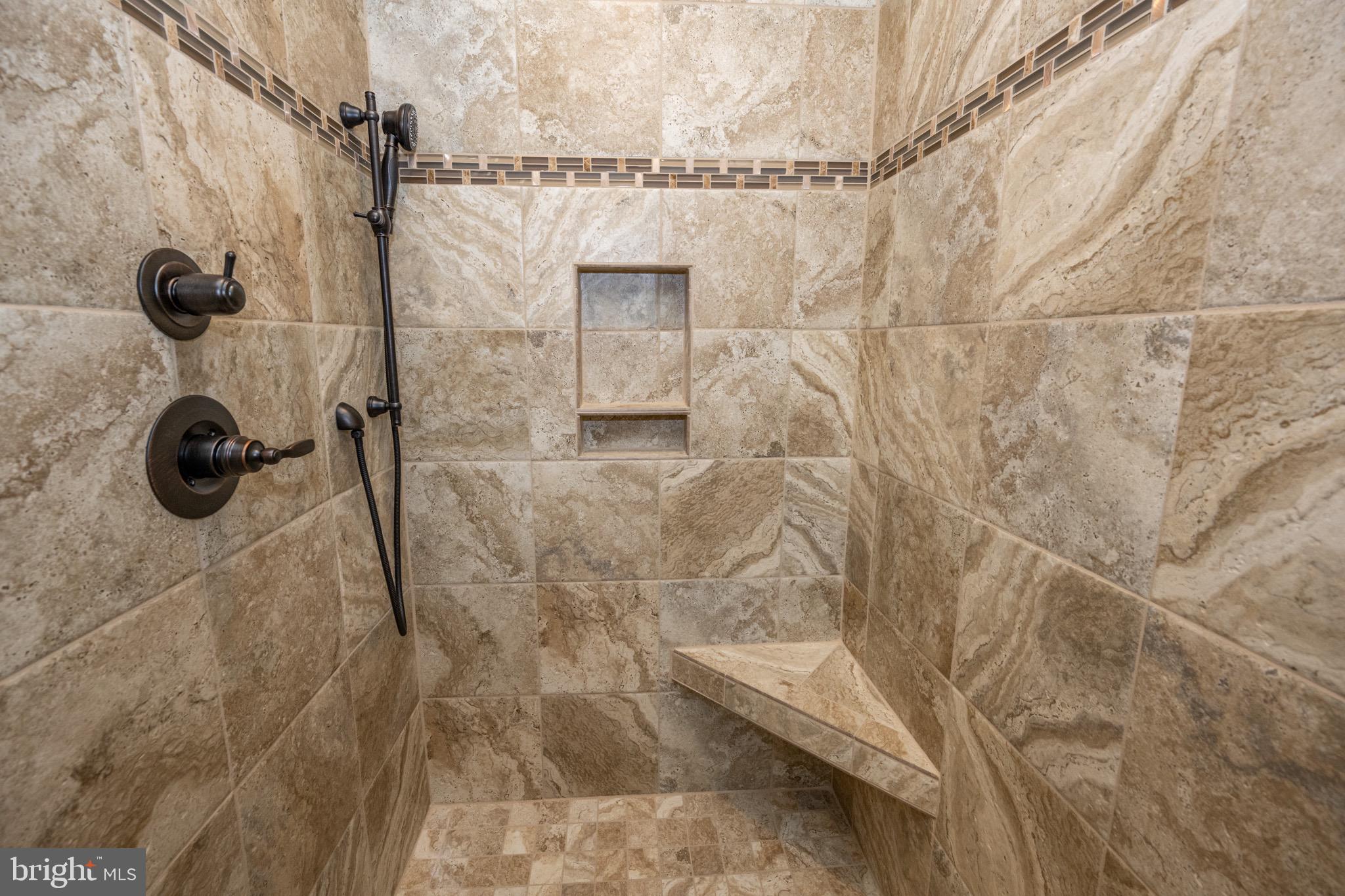 COLLEGE HEIGHTS - Residential