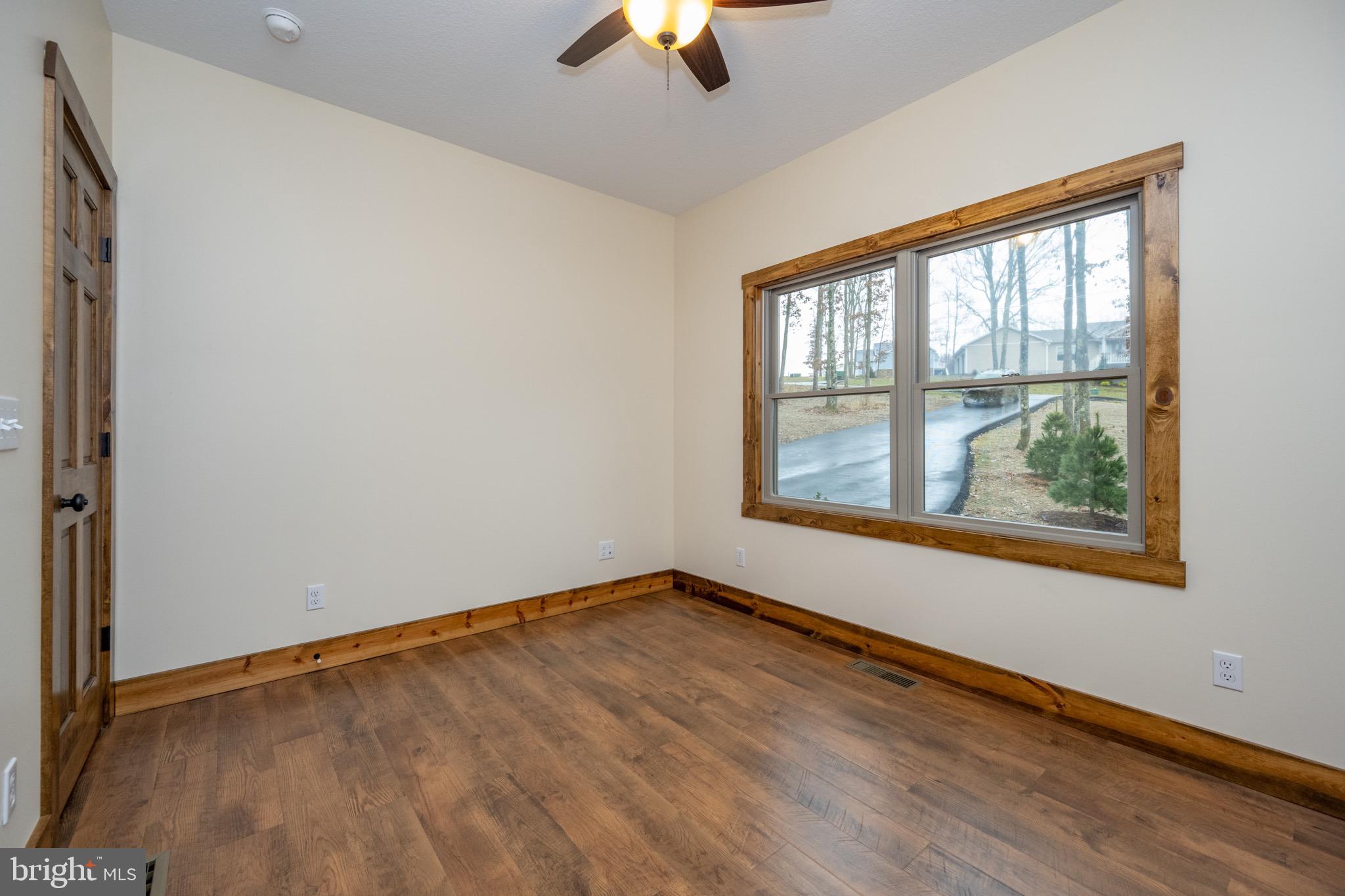 COLLEGE HEIGHTS - Residential