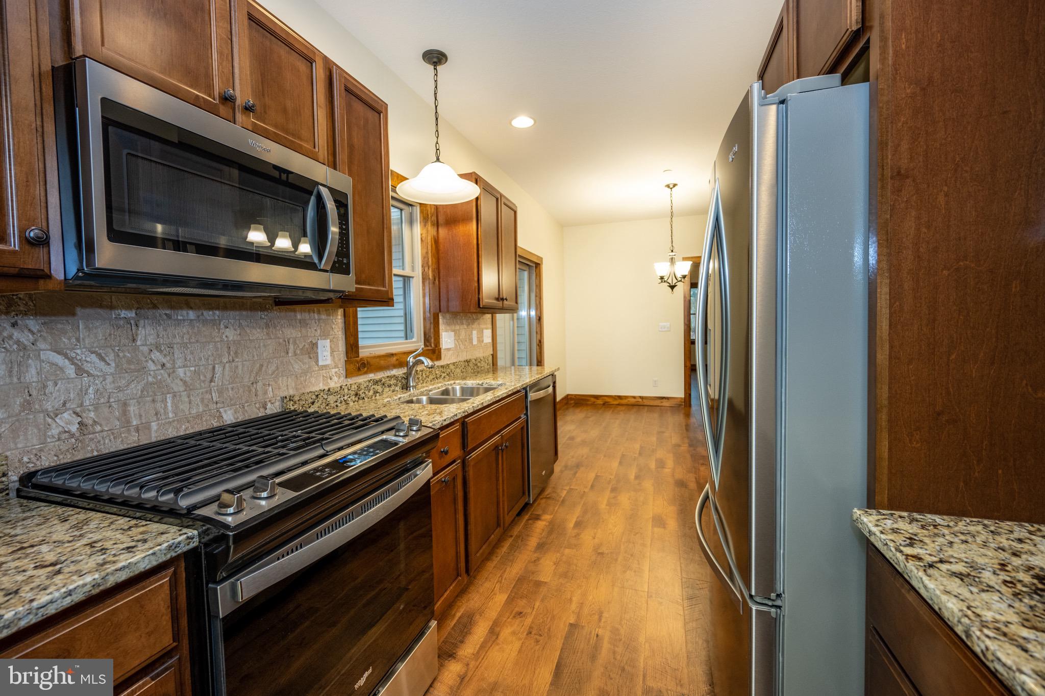 COLLEGE HEIGHTS - Residential