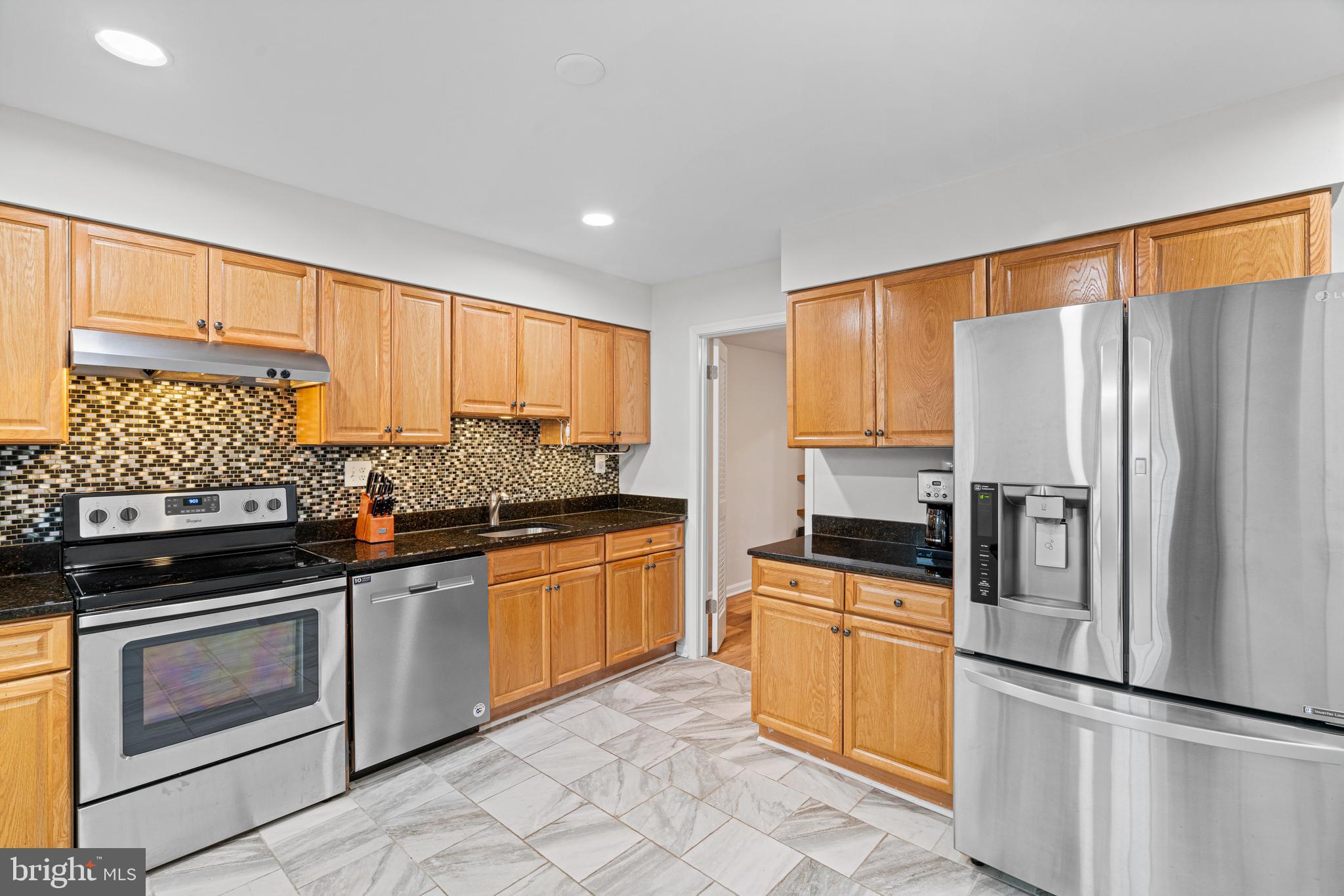 BURKE STATION SQUARE - Residential