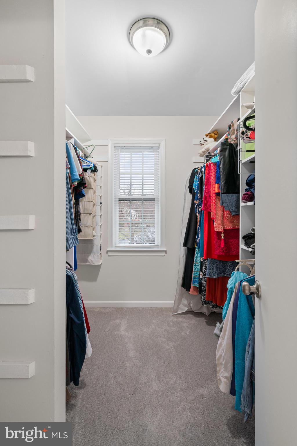 BURKE STATION SQUARE - Residential