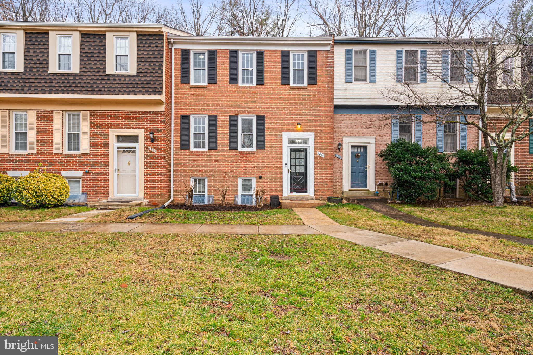 BURKE STATION SQUARE - Residential