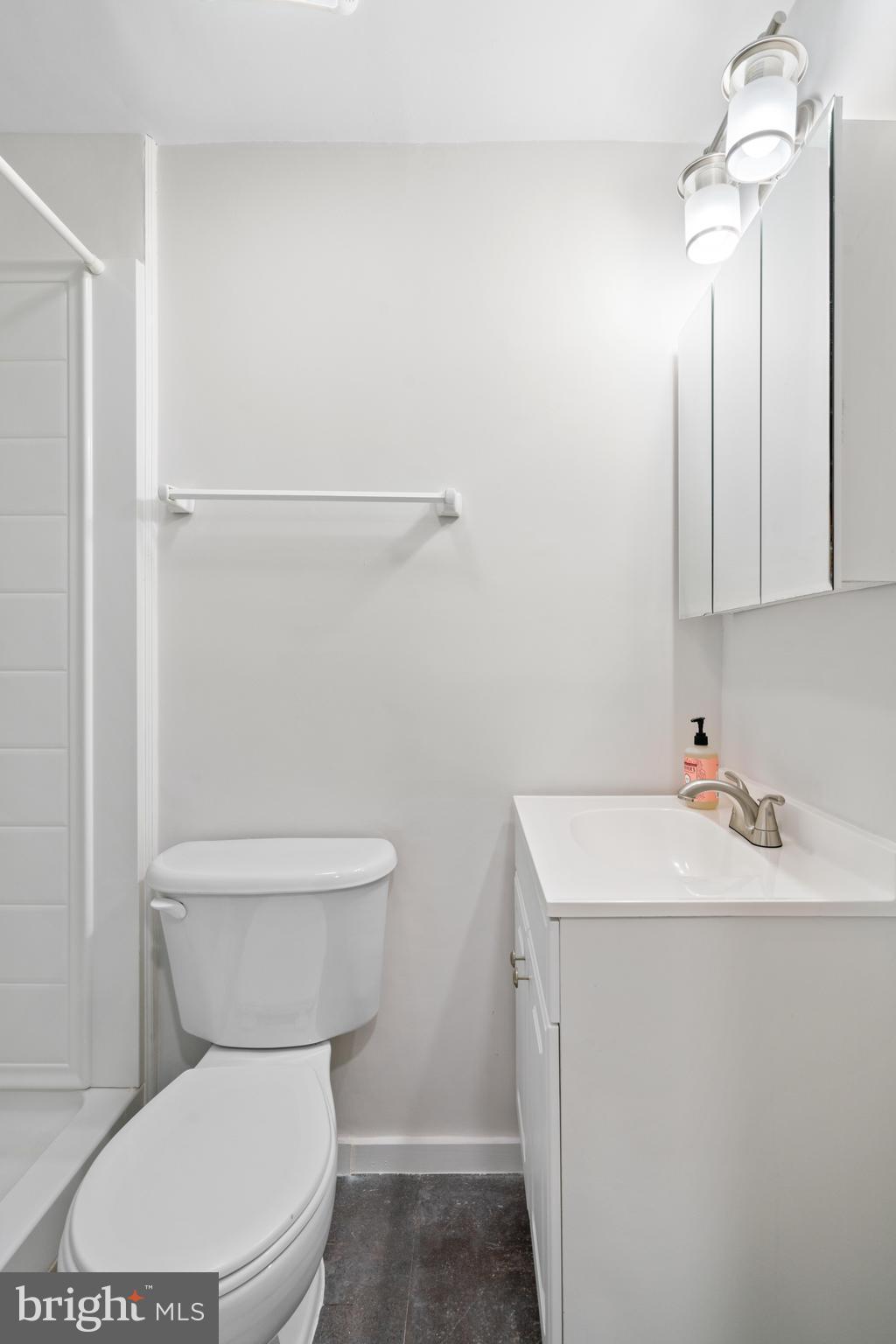 BURKE STATION SQUARE - Residential