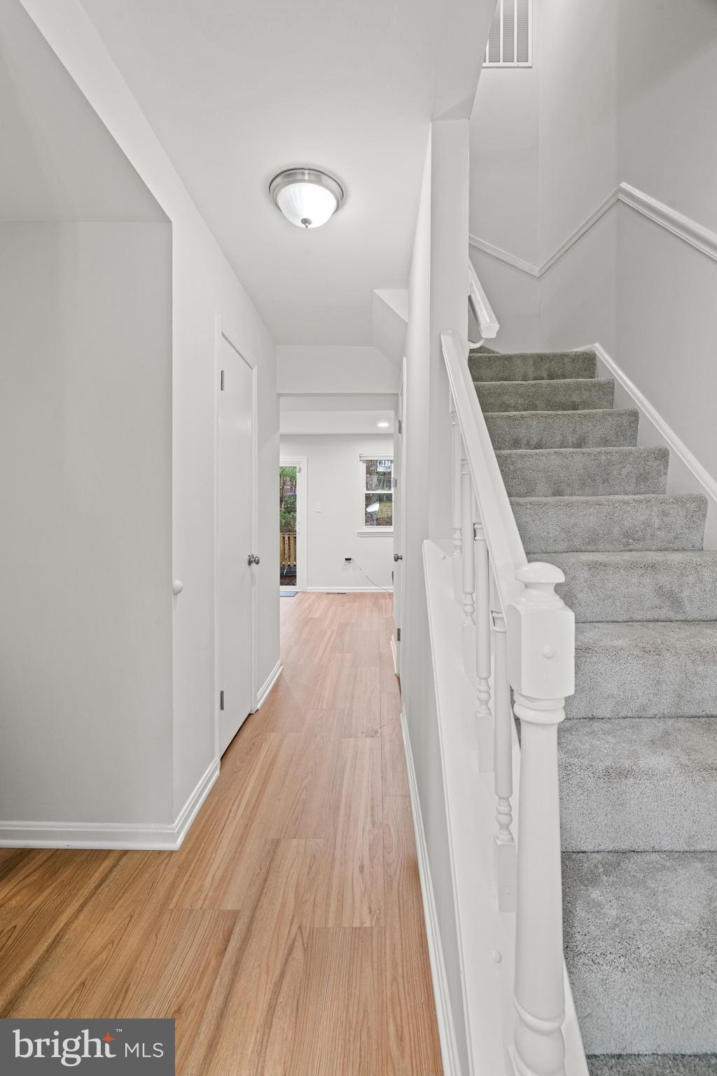 BURKE STATION SQUARE - Residential