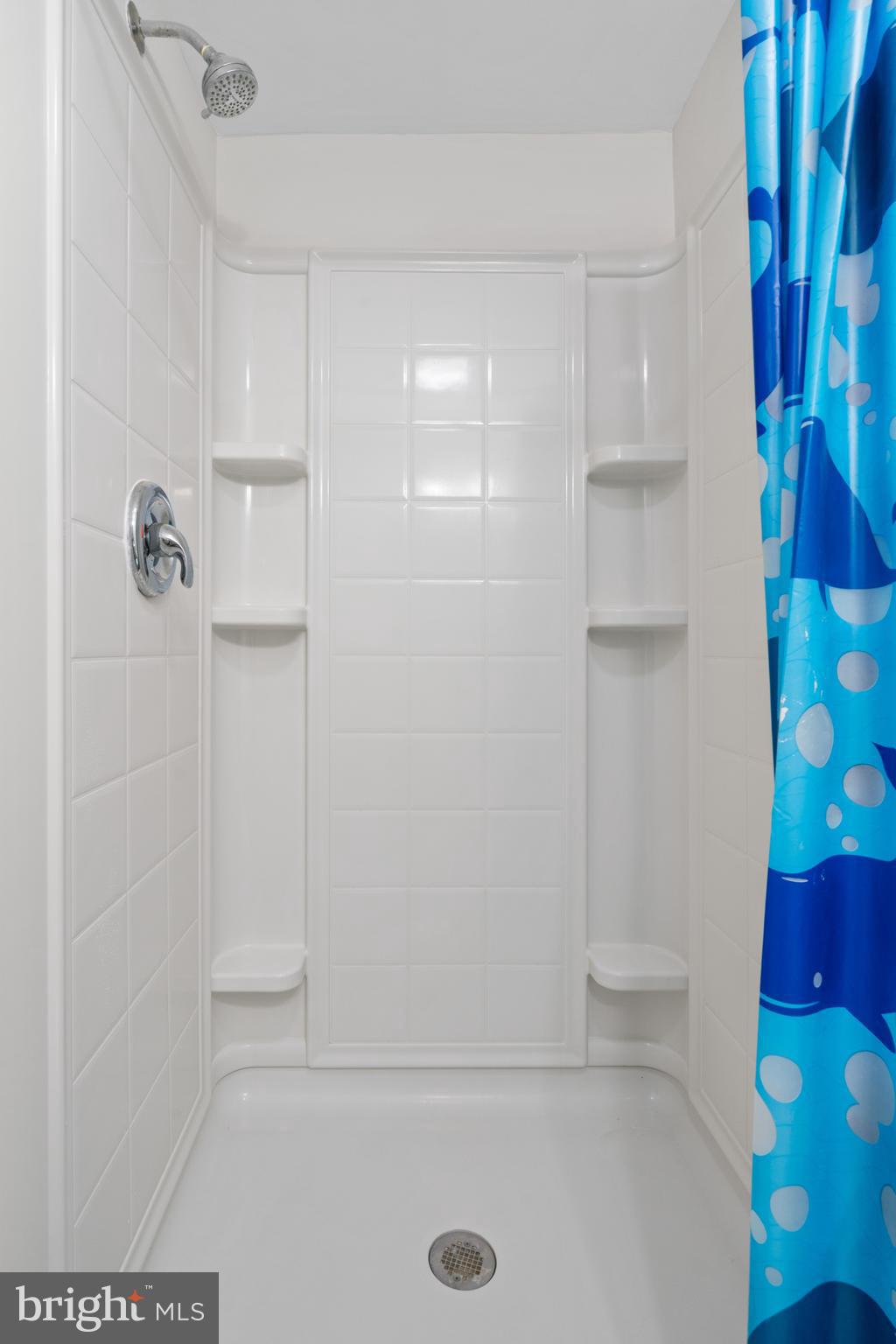 BURKE STATION SQUARE - Residential