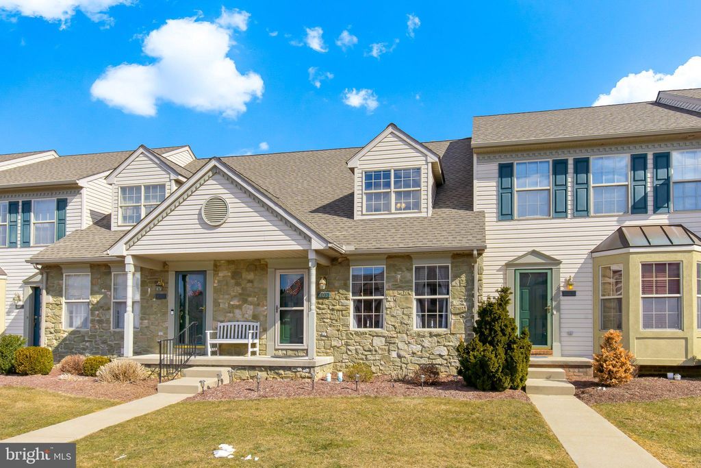 Photo of 405 Cobblestone Lane, LANCASTER, PA 17601 (MLS # PALA2064522)