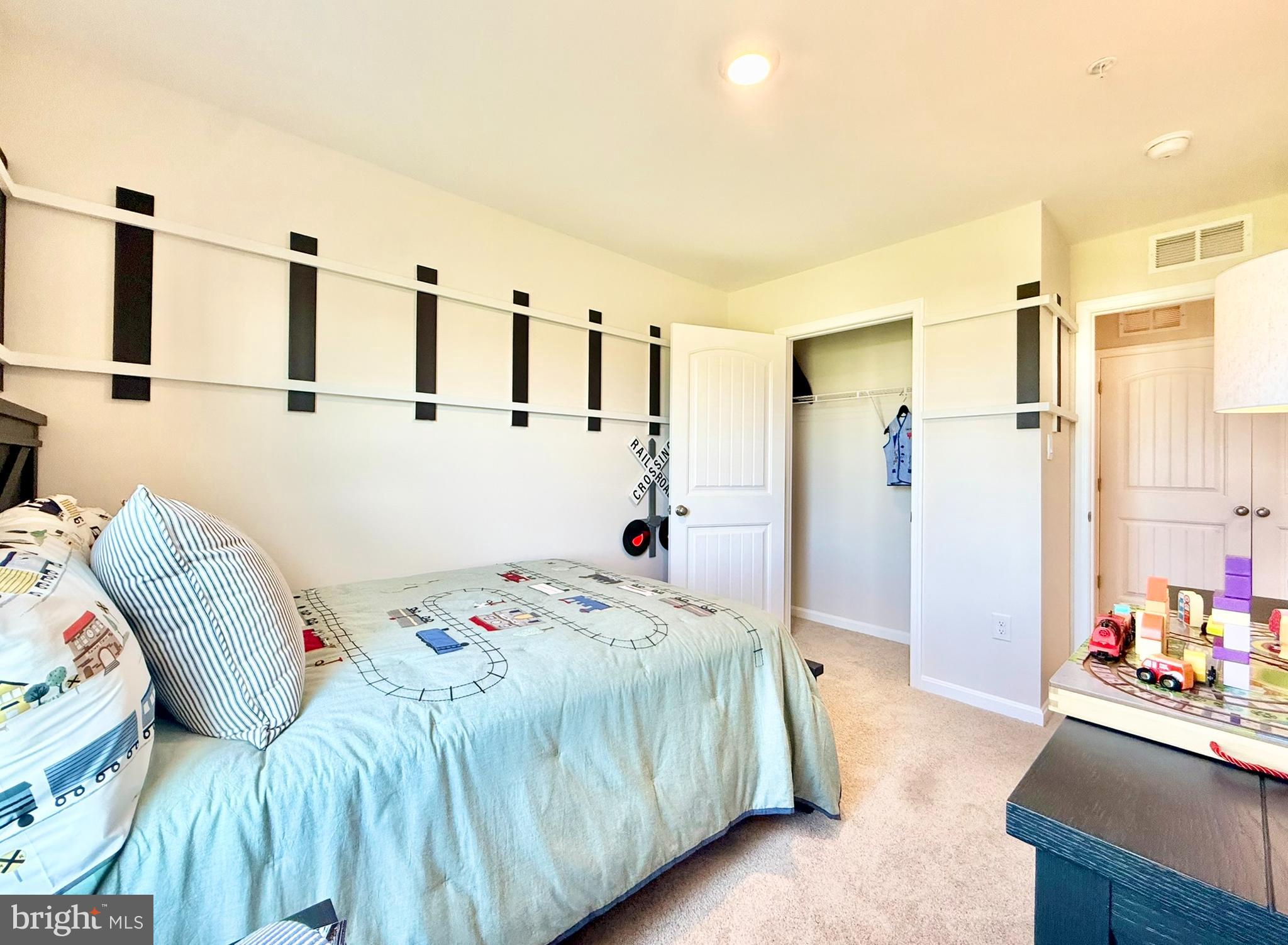 HERITAGE TRACE - Residential