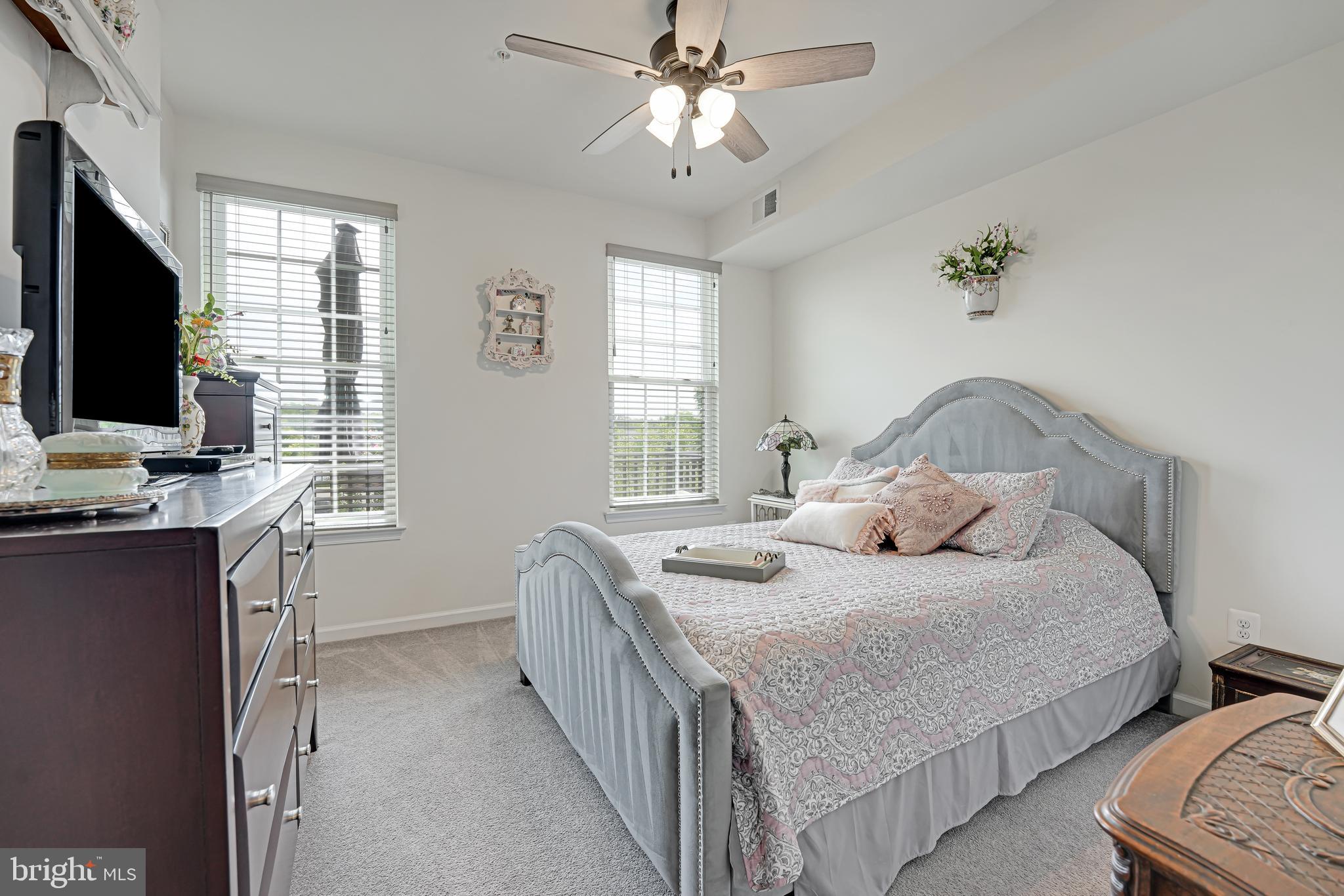 CRESCENT PLACE - Residential