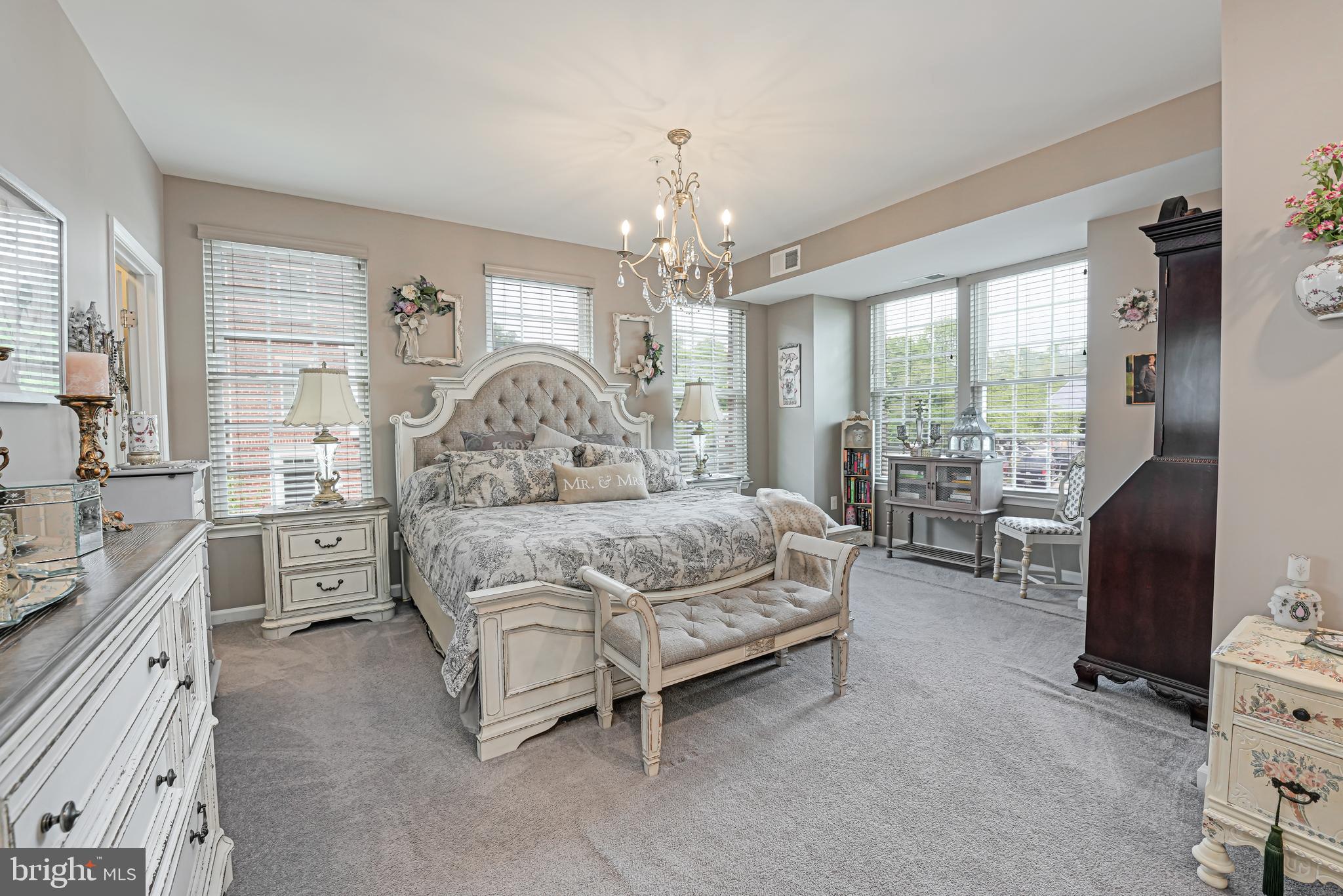 CRESCENT PLACE - Residential