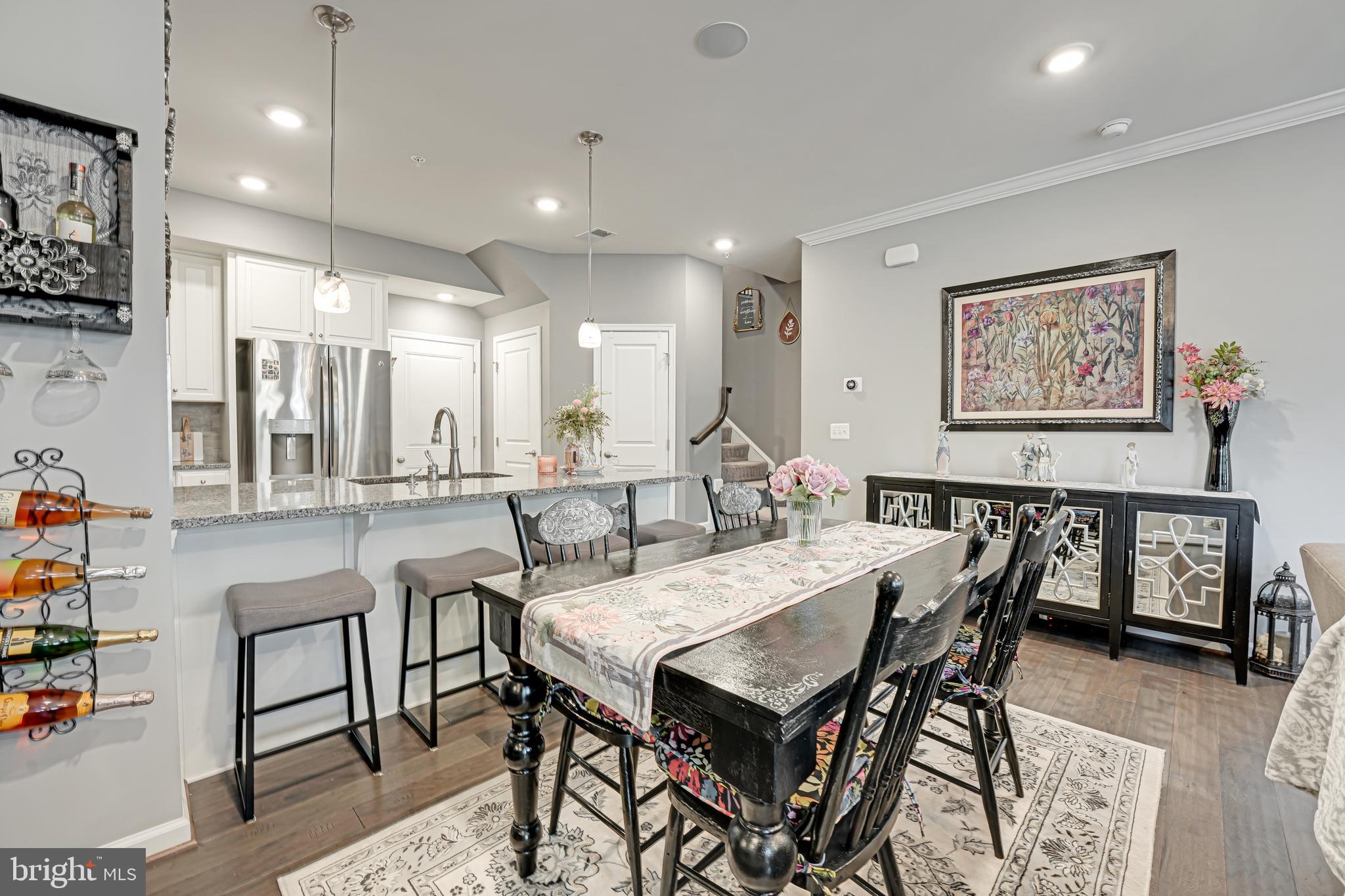 CRESCENT PLACE - Residential