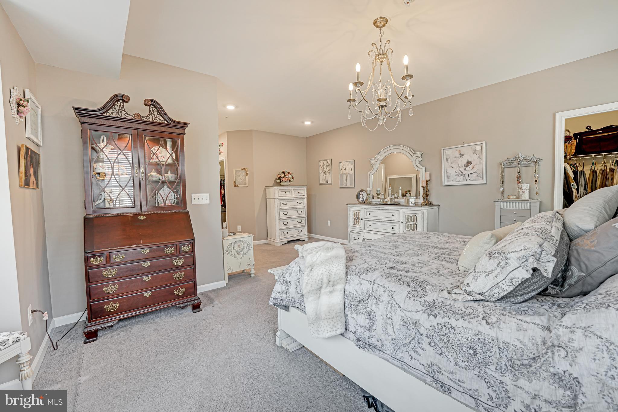 CRESCENT PLACE - Residential