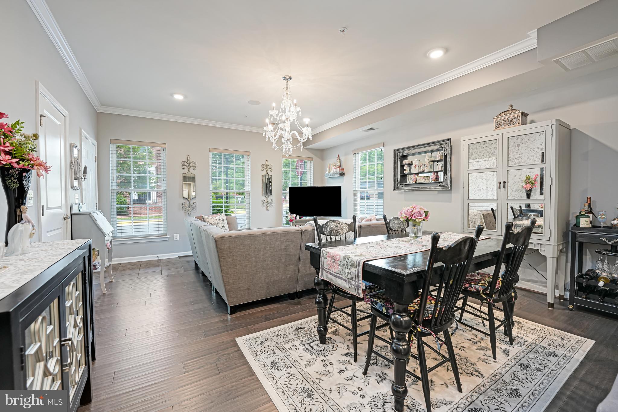 CRESCENT PLACE - Residential