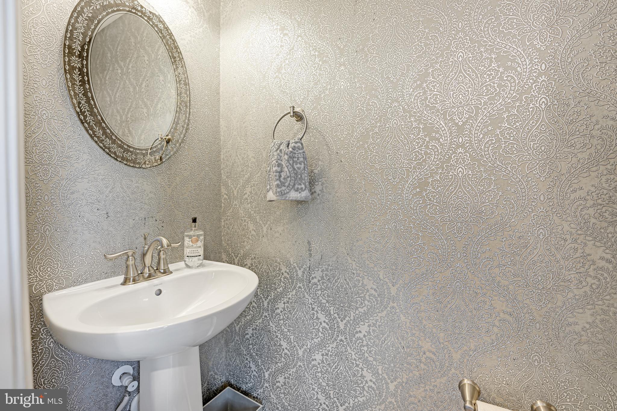 CRESCENT PLACE - Residential