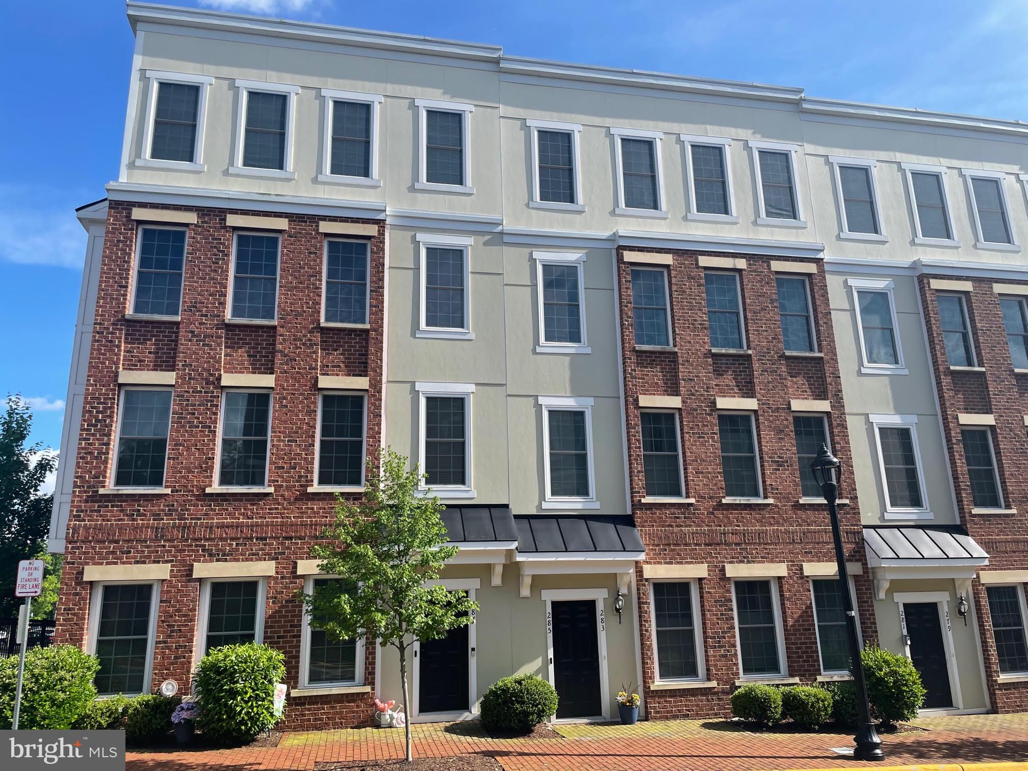 CRESCENT PLACE - Residential