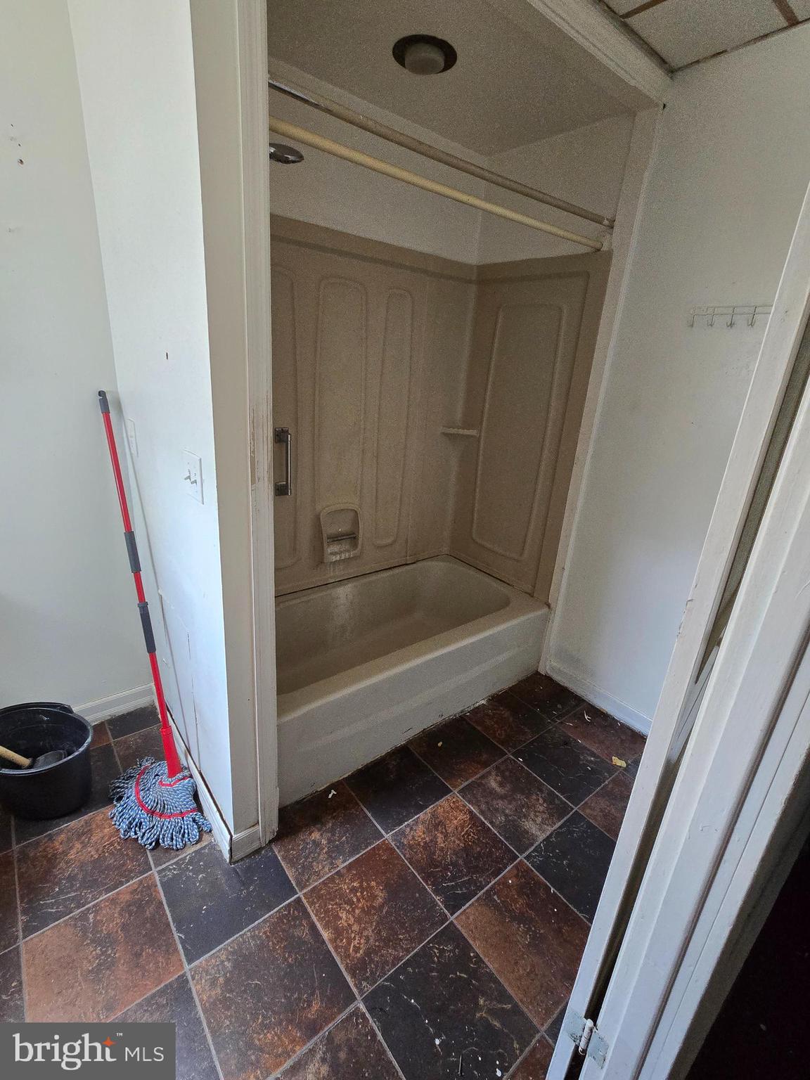 SOUTHERN READING - Residential