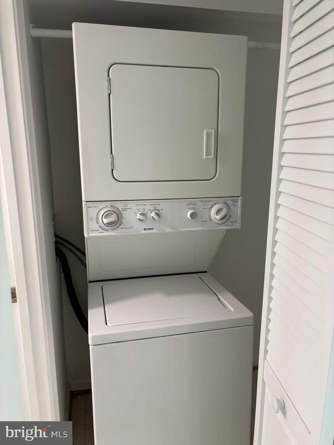 BEDFORD PARK - Residential