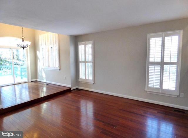 LAKE RIDGE - Residential Lease