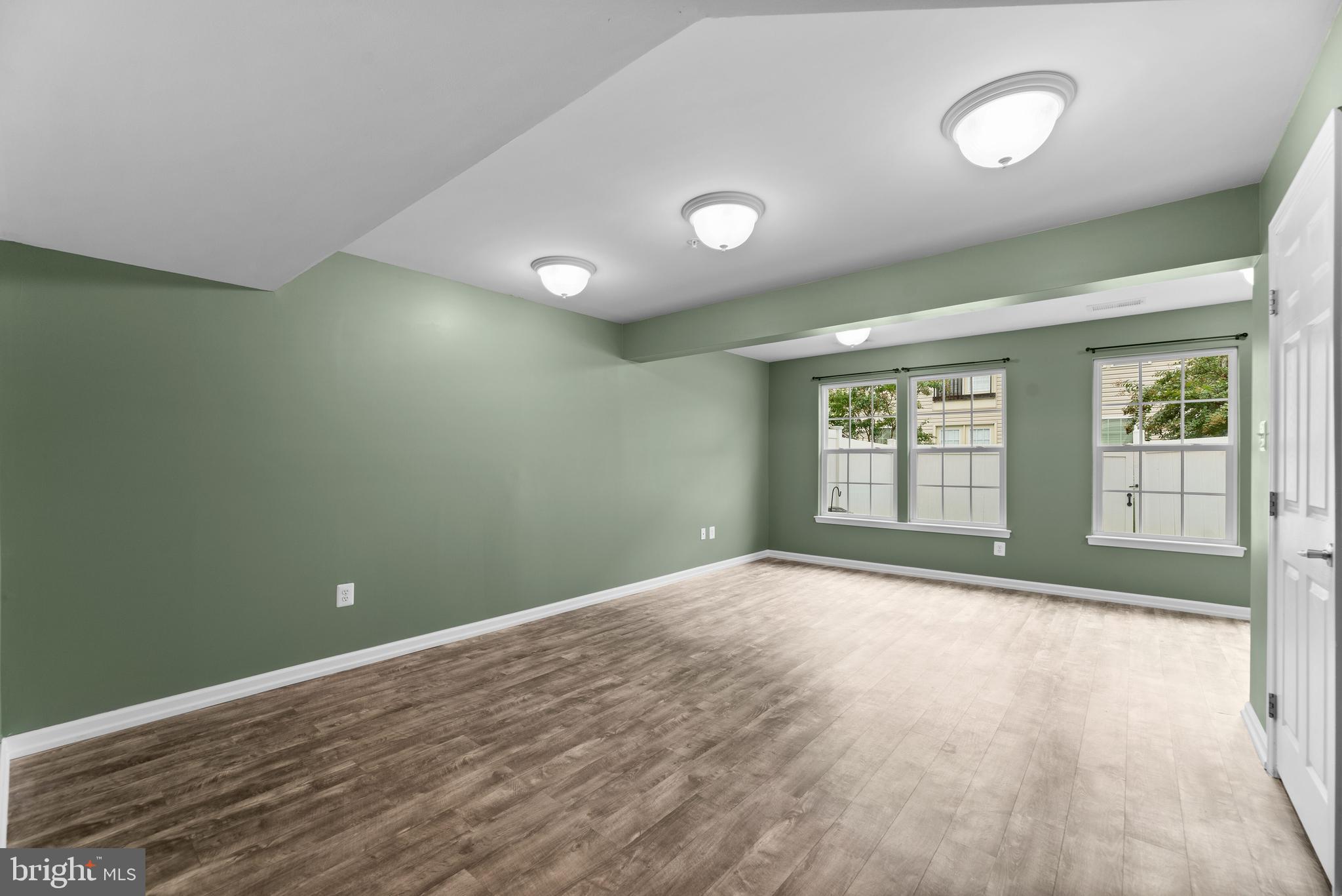 PINE RIDGE CROSSING - Residential