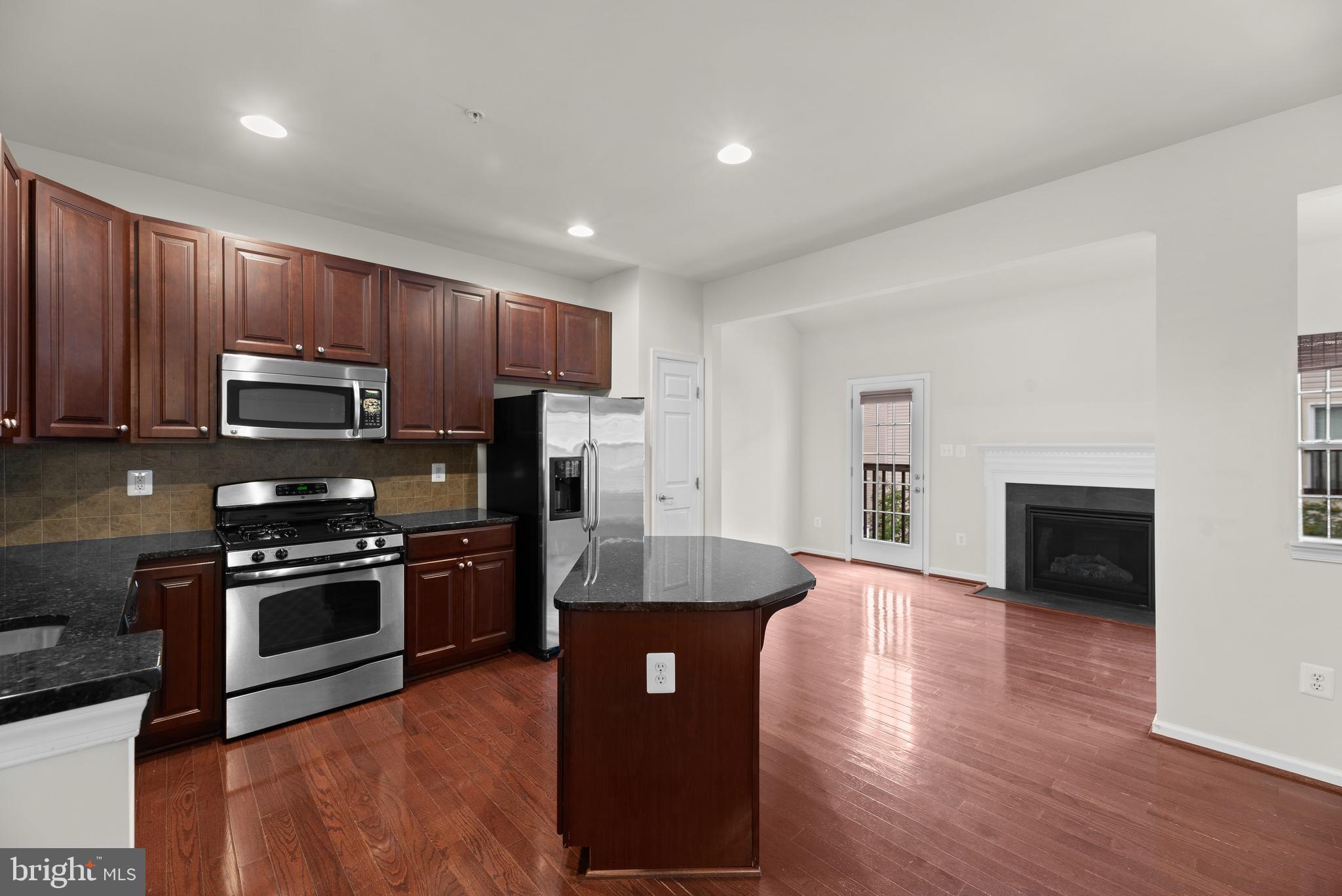 PINE RIDGE CROSSING - Residential