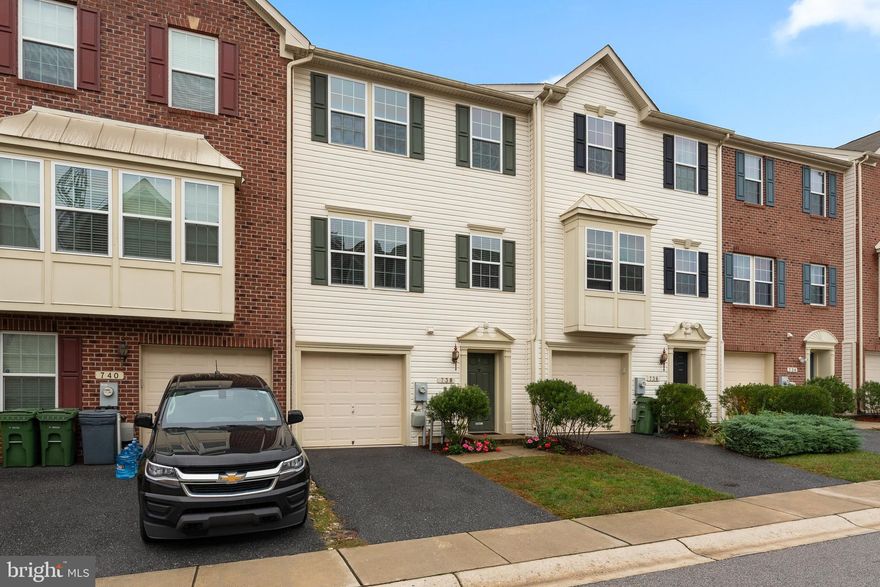 Pine Ridge Crossing townhome in Brooklyn!  Freshly painted and move in ready. 3 bedroom 2 full and 1 half bath garage townhome.  Spacious, open concept and full of light.  Lower level offers large rec room with fenced in rear yard access.  Main level has hardwoods, open kitchen, dining & family room, plus a bonus room with gas fireplace.  Bedroom level offers 3 spacious rooms with tall ceilings and windows.  Primary bedroom with en suite bath and walk in closet.  Conveniently located near major commuter routes, shopping and dining.  See the 3D tour!https://my.matterport.com/show/?m=1gMmmVfZgE3&brand=0