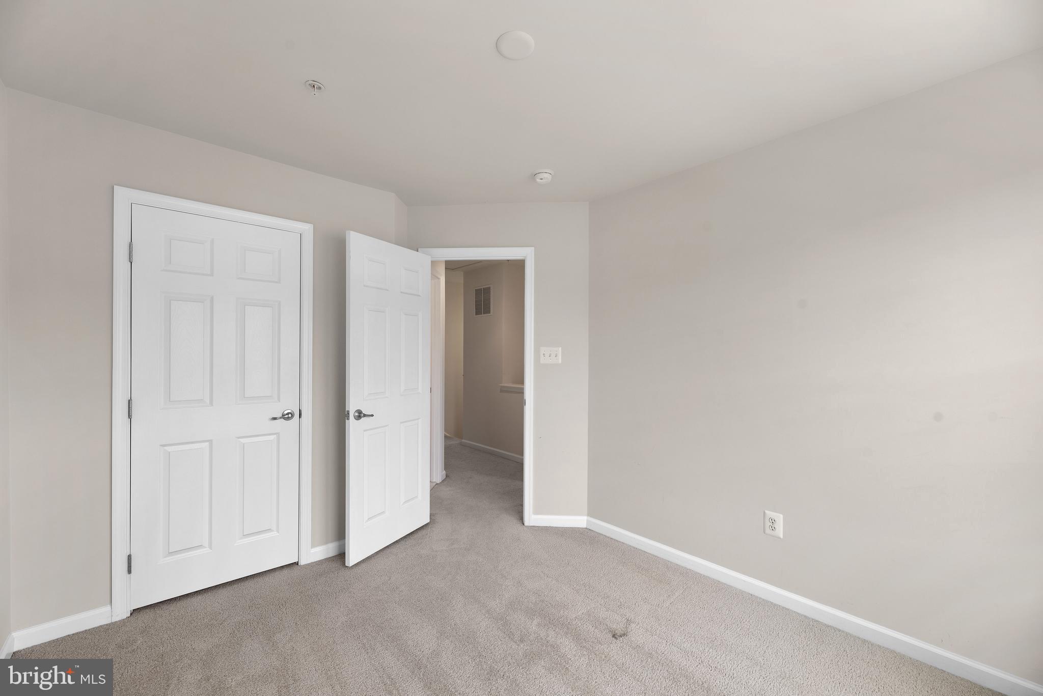 PINE RIDGE CROSSING - Residential