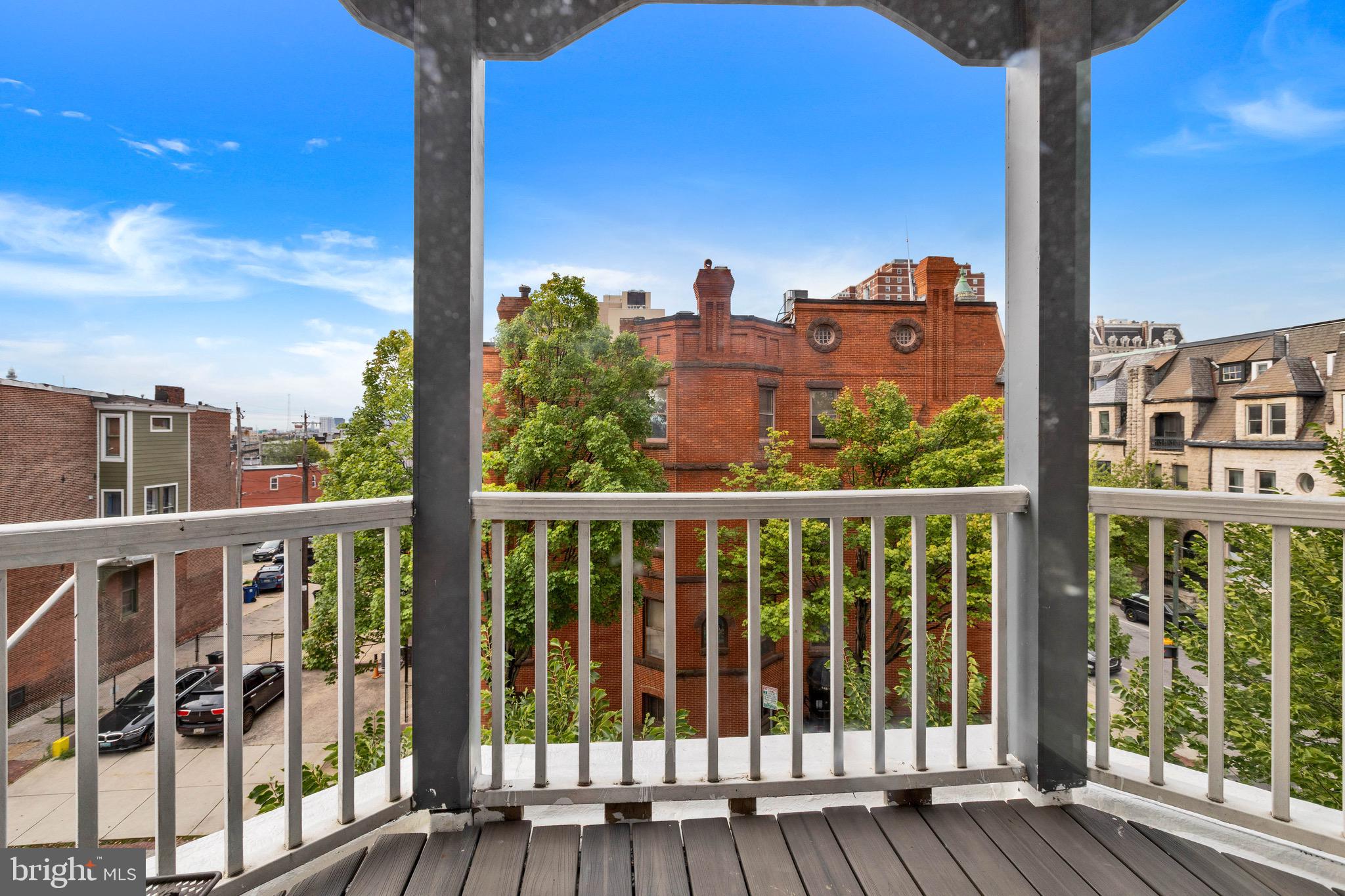 200 E PRESTON STREET 3