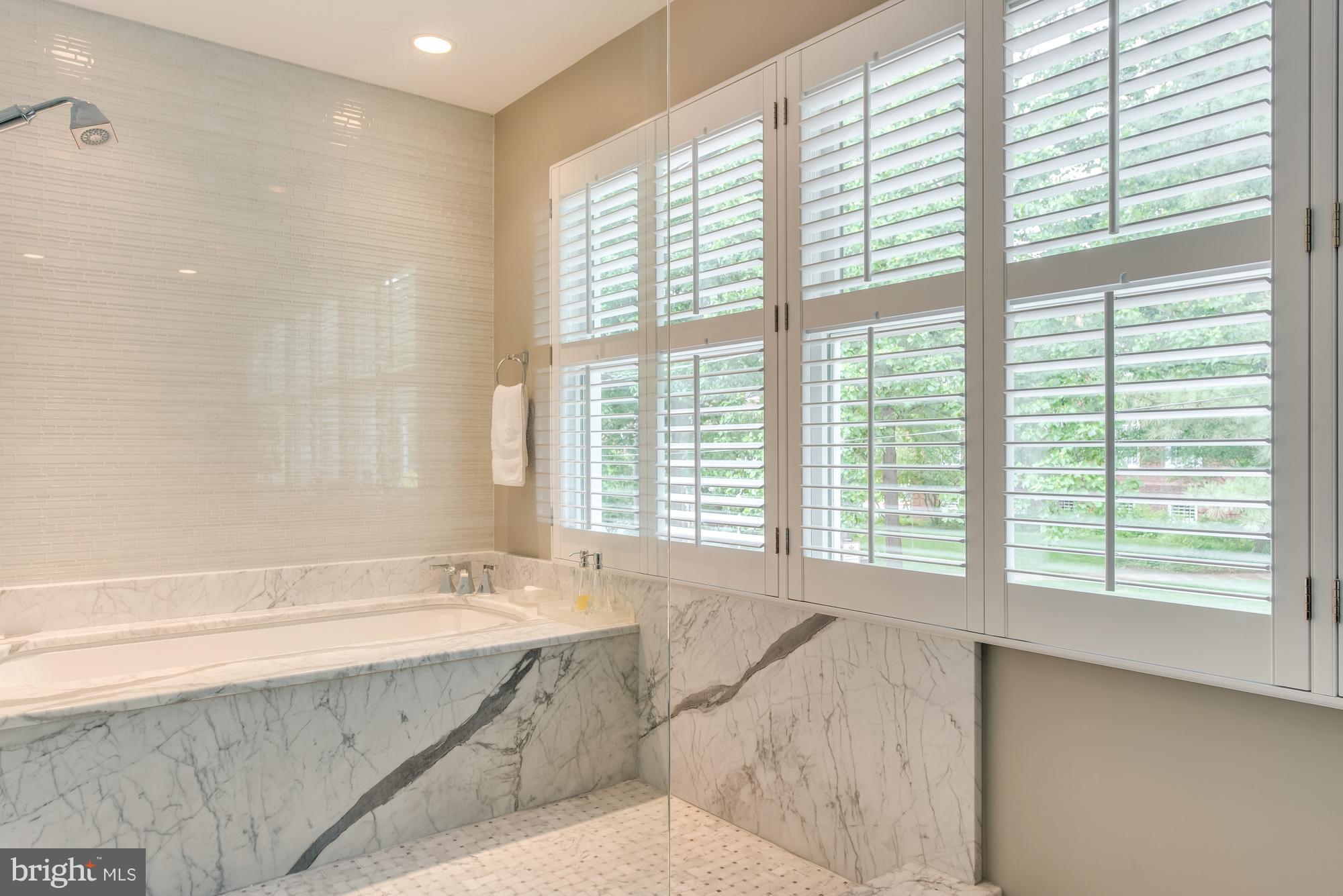 HISTORIC DISTRICT - Residential