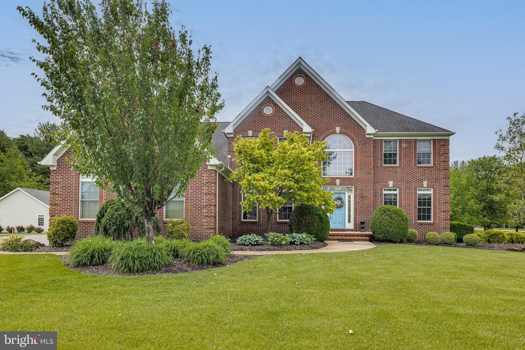 2 DELLAIRA COURT