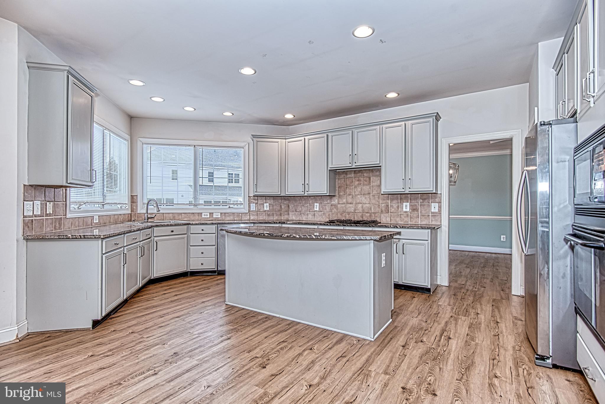 DOMINION VALLEY COUNTRY CLUB - Residential Lease