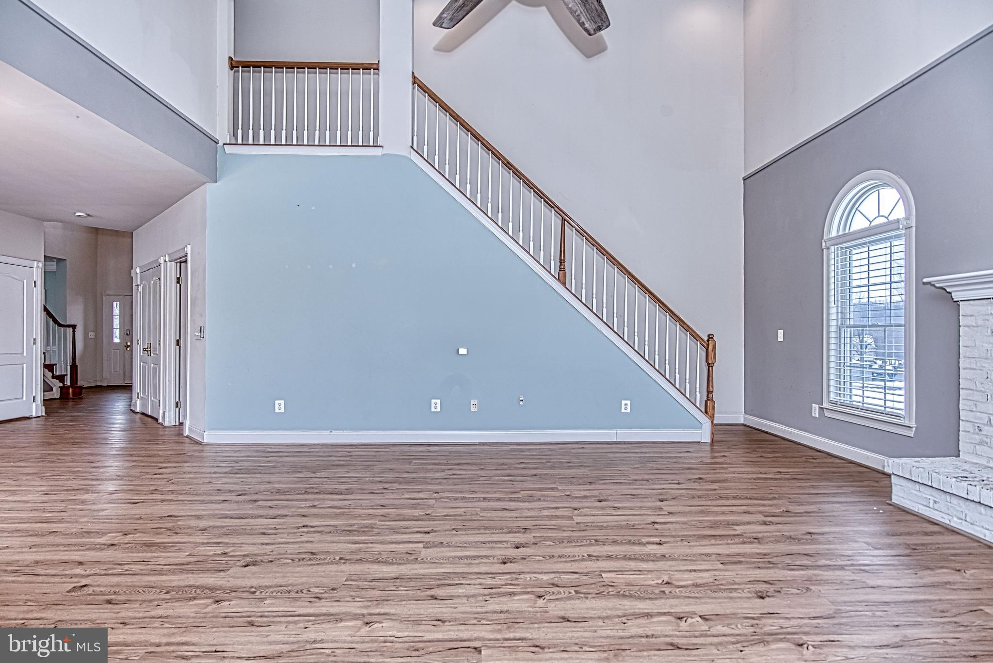 DOMINION VALLEY COUNTRY CLUB - Residential Lease