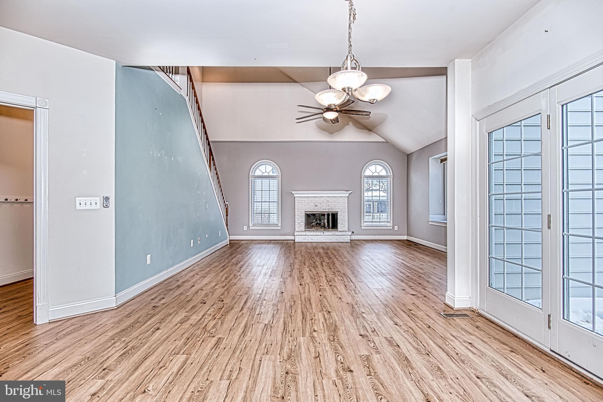 DOMINION VALLEY COUNTRY CLUB - Residential Lease