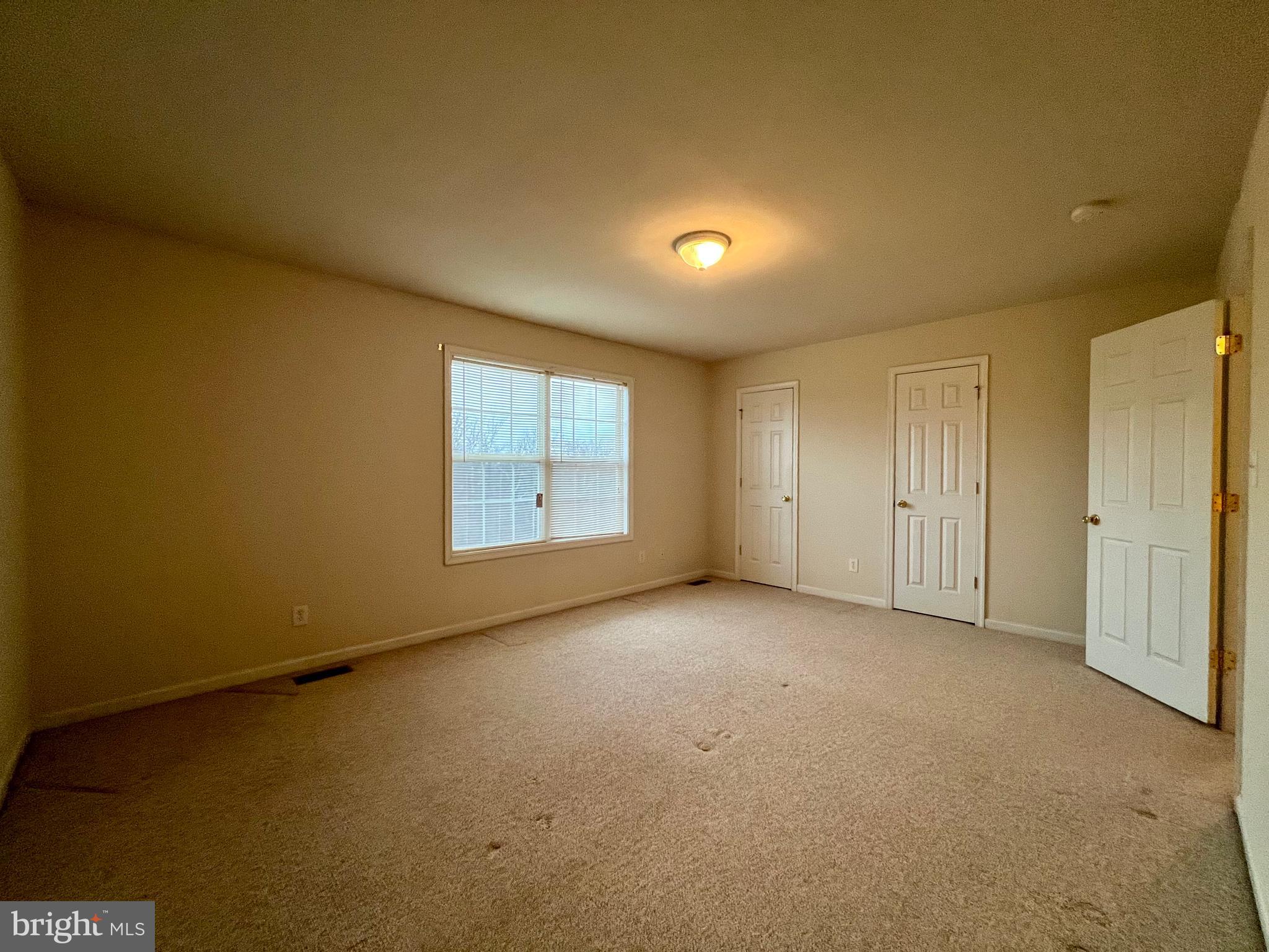 MILLS FARM - Residential Lease