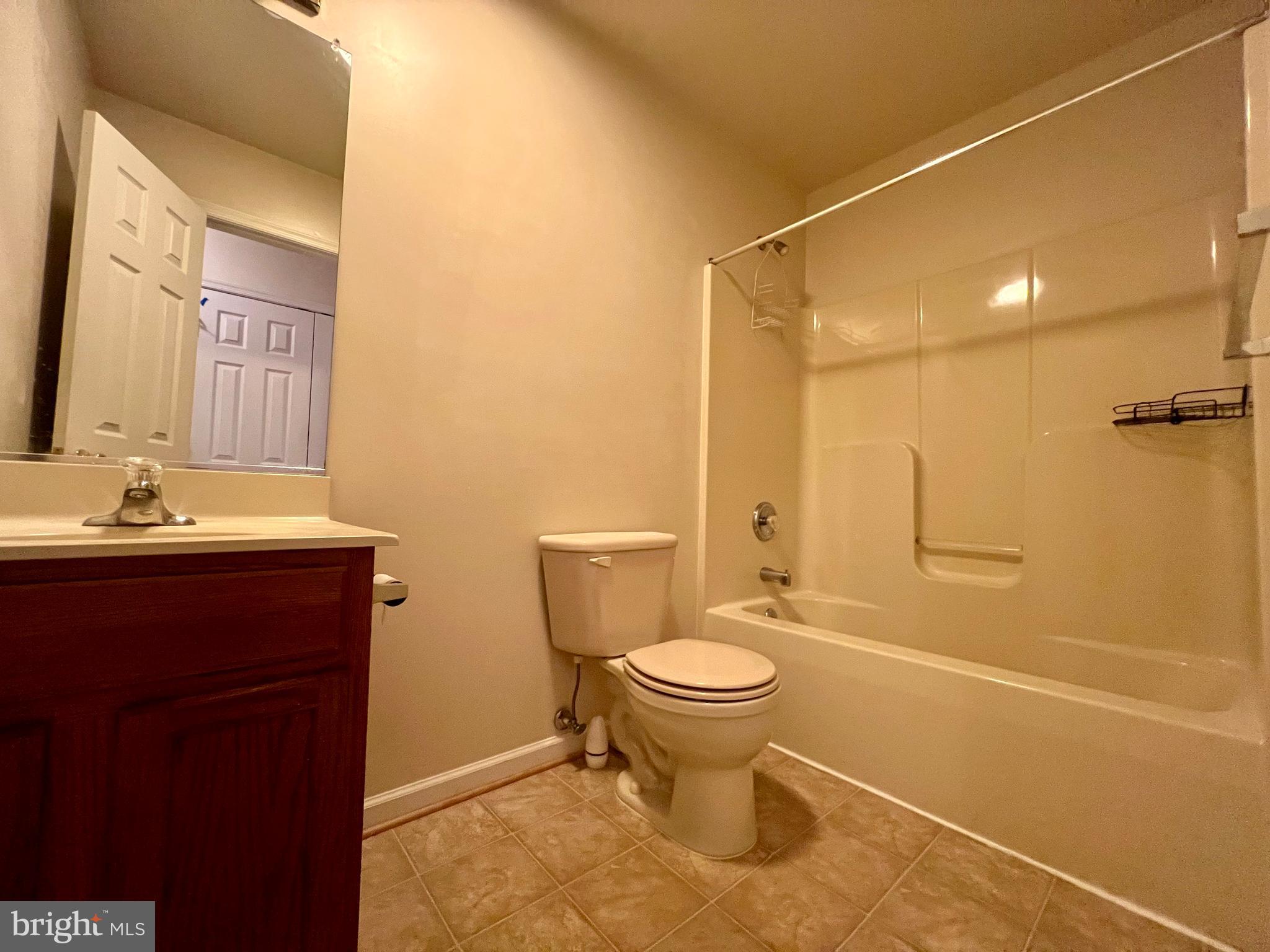 MILLS FARM - Residential Lease