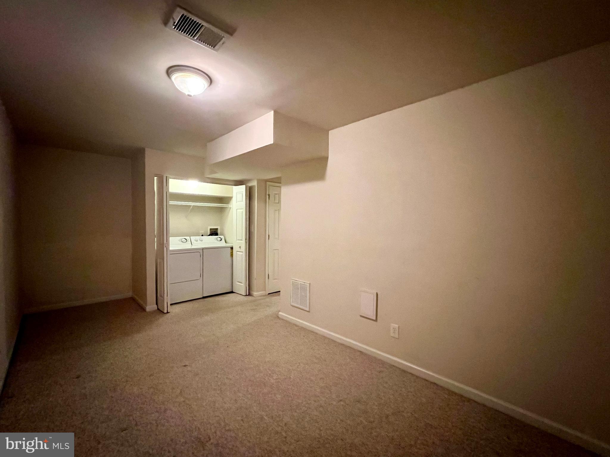 MILLS FARM - Residential Lease