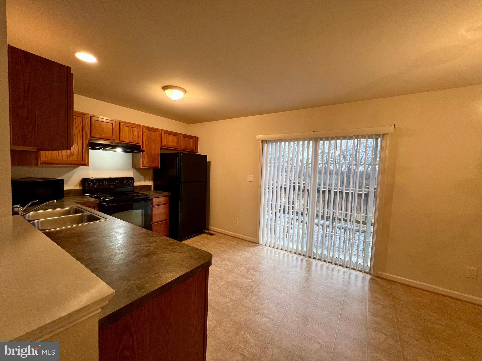 MILLS FARM - Residential Lease