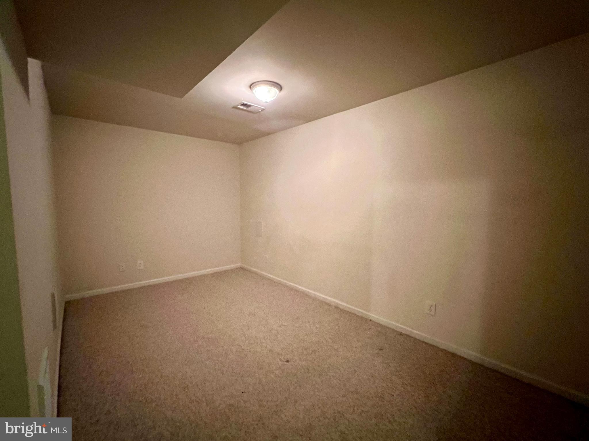 MILLS FARM - Residential Lease