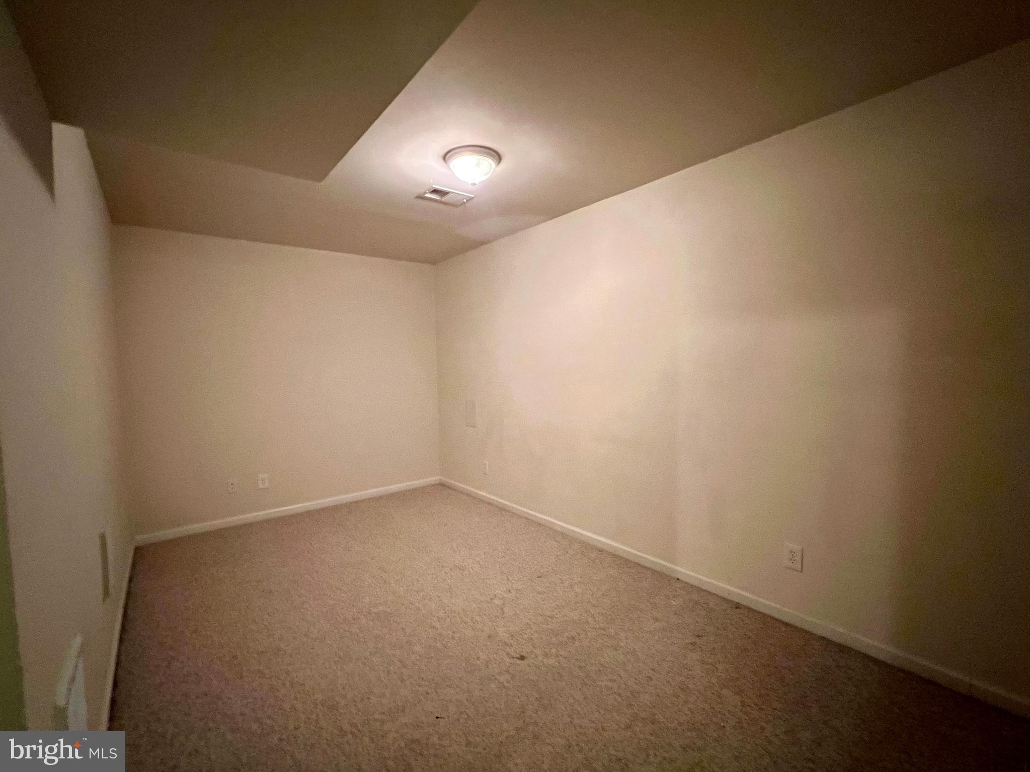 MILLS FARM - Residential Lease