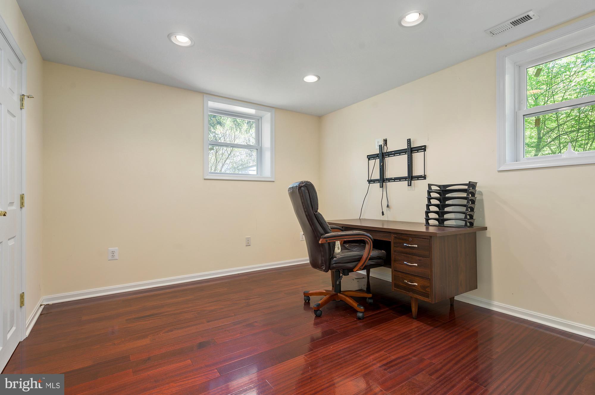 WOODCREST - Residential