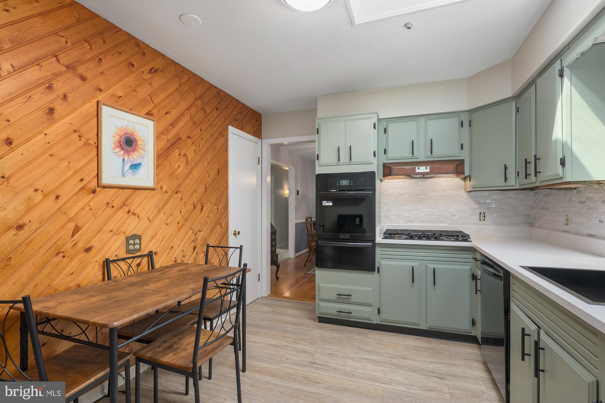 WOODCREST - Residential