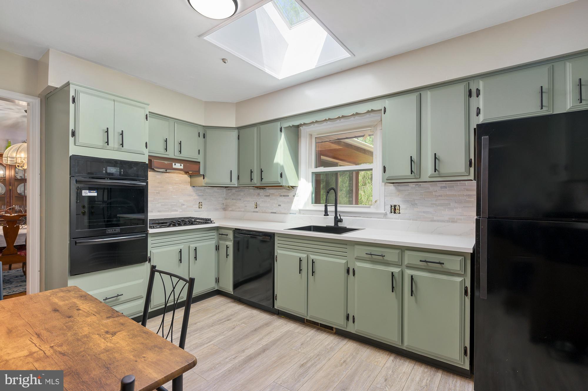 WOODCREST - Residential