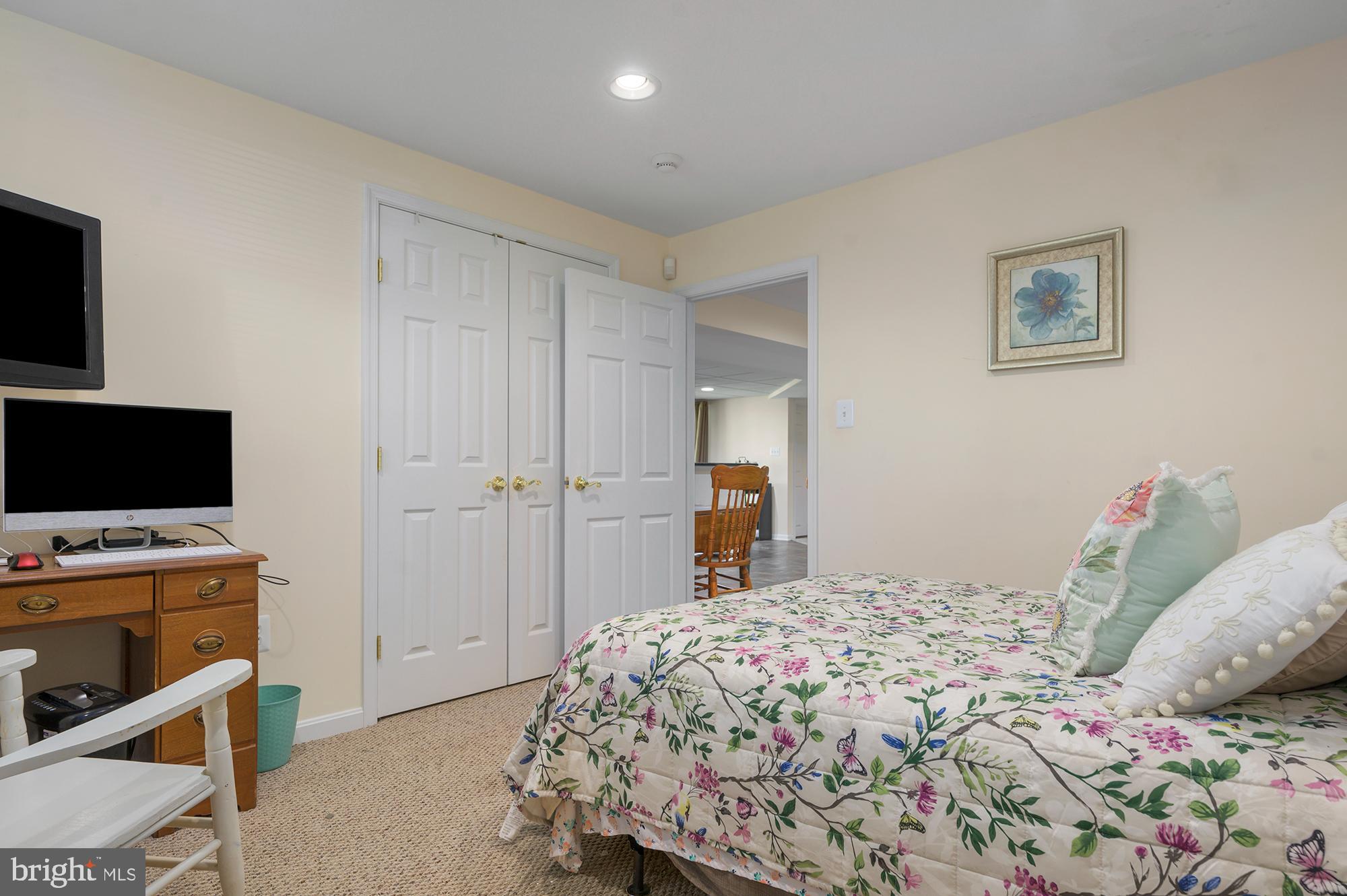 WOODCREST - Residential