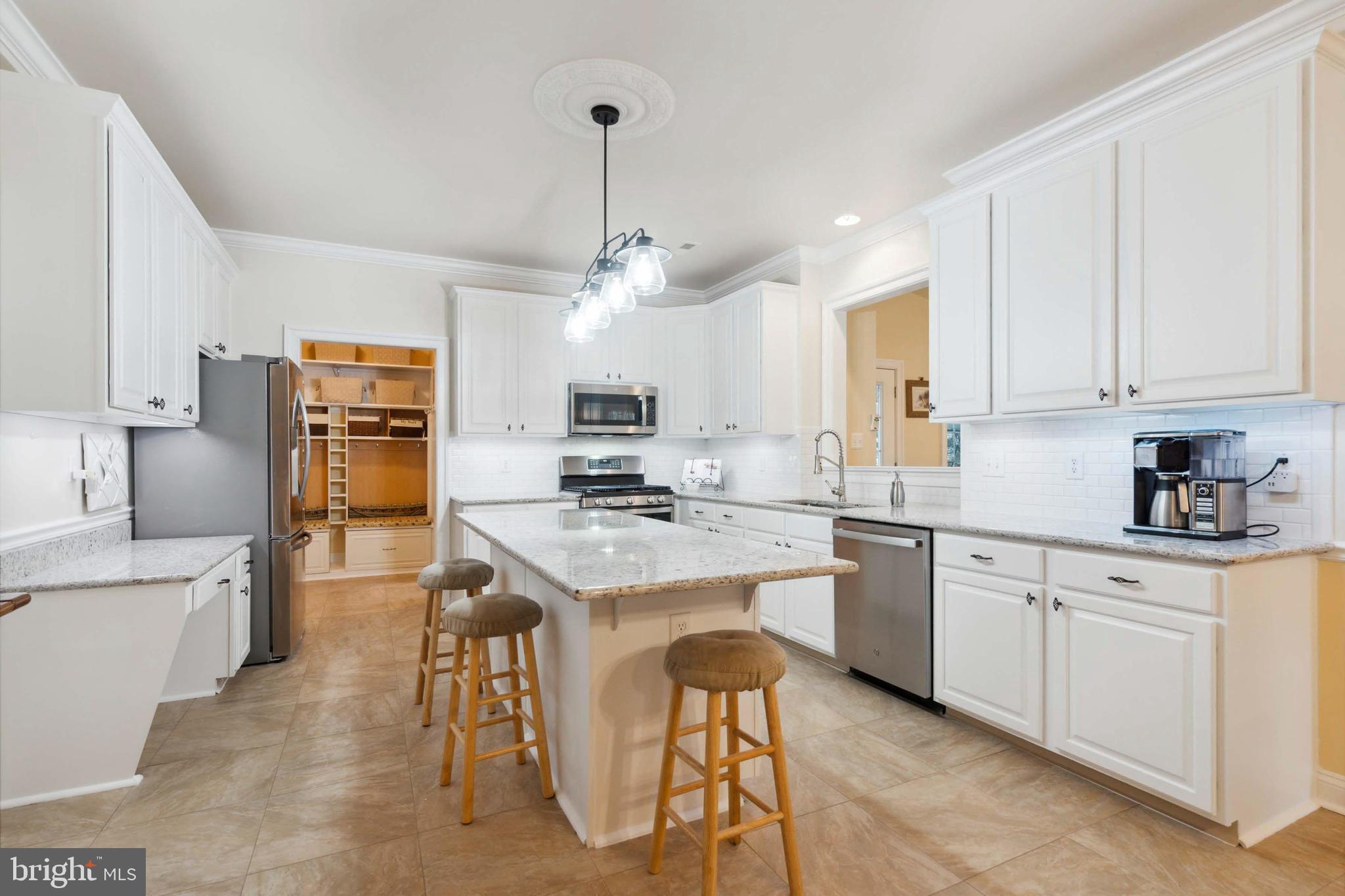 PHEASANT POINTE - Residential