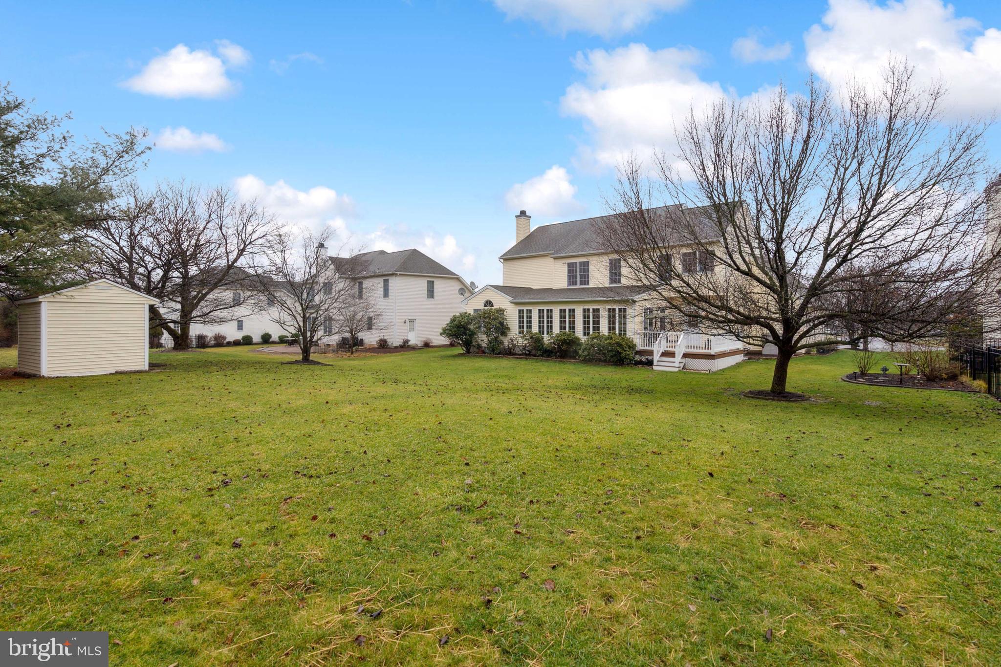 PHEASANT POINTE - Residential