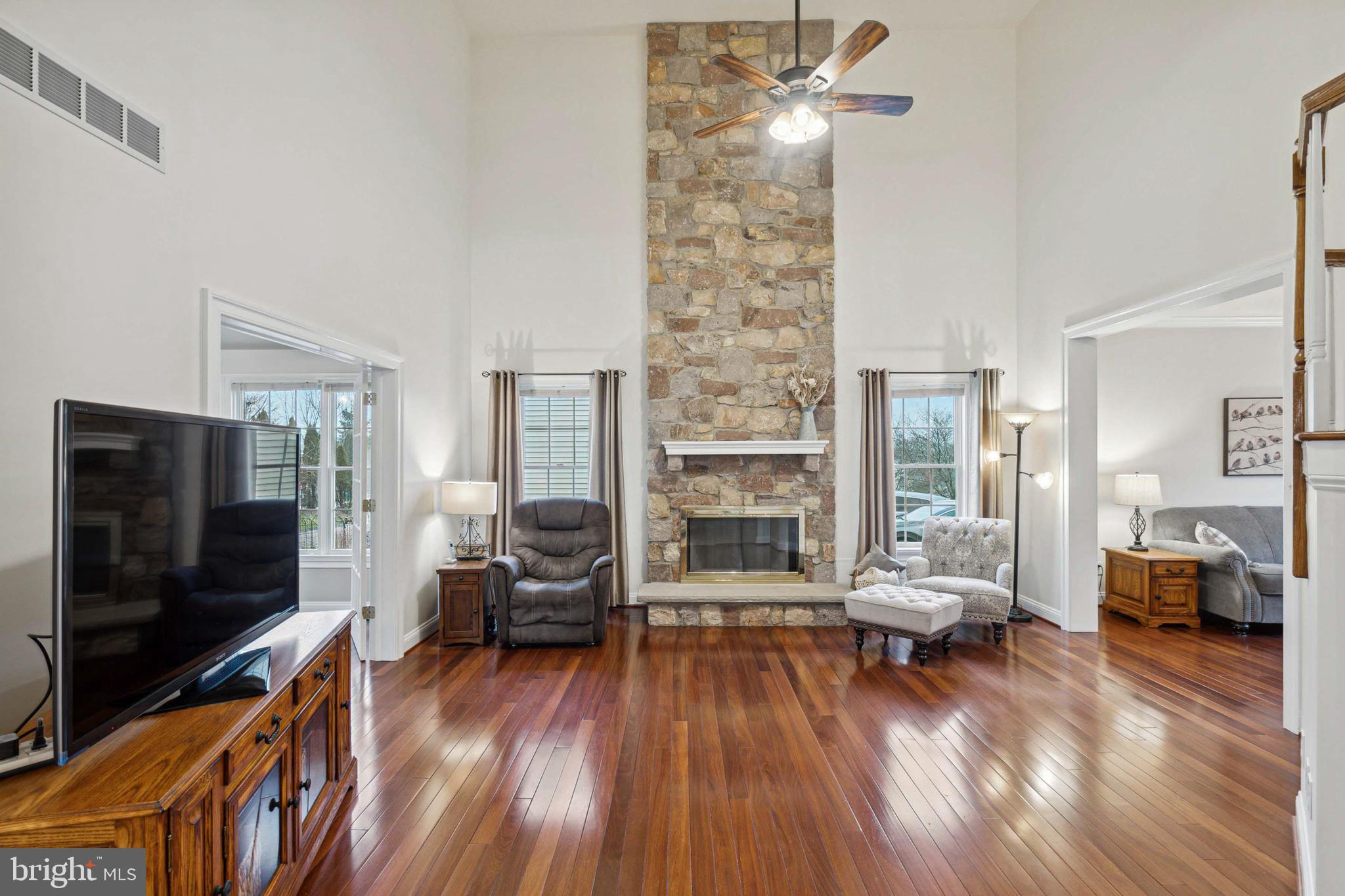 PHEASANT POINTE - Residential